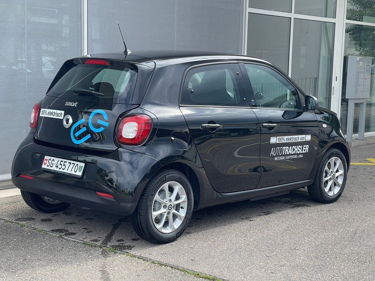 SMART forfour EQ passion-image-2
