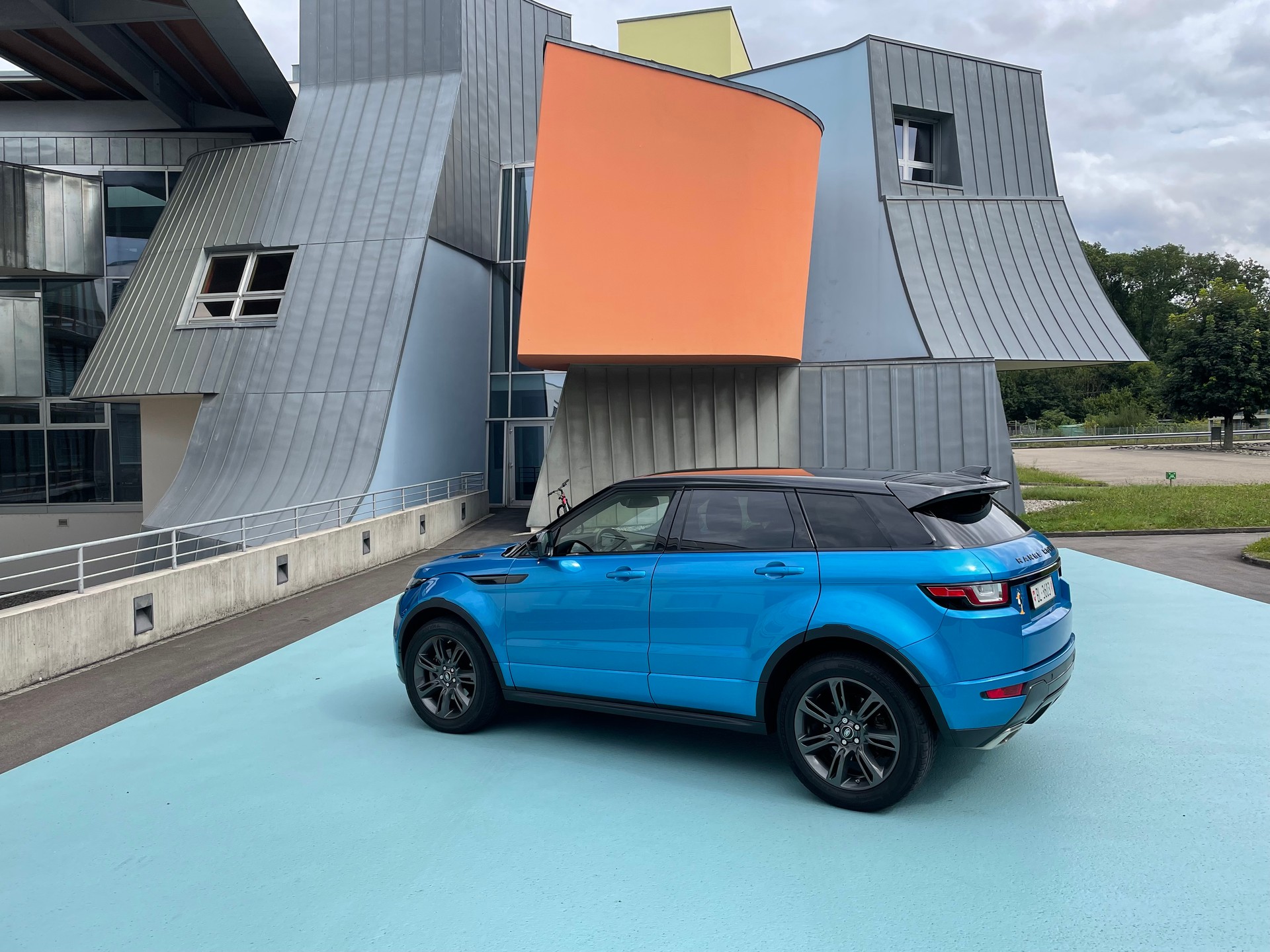 LAND ROVER Range Rover Evoque 2.0 TD4 Limited Edition Landmark HSE-image-9