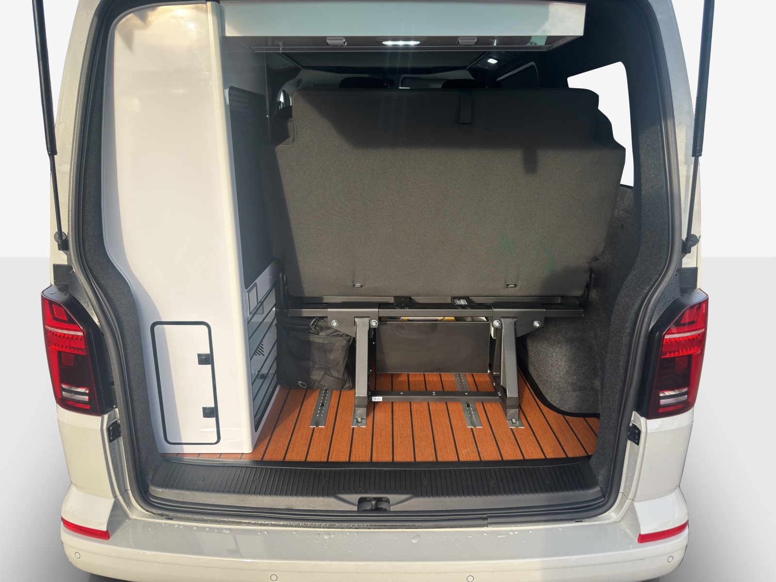 VW T6.1 2.0 TDI Envia Free 4Motion DSG-image-12