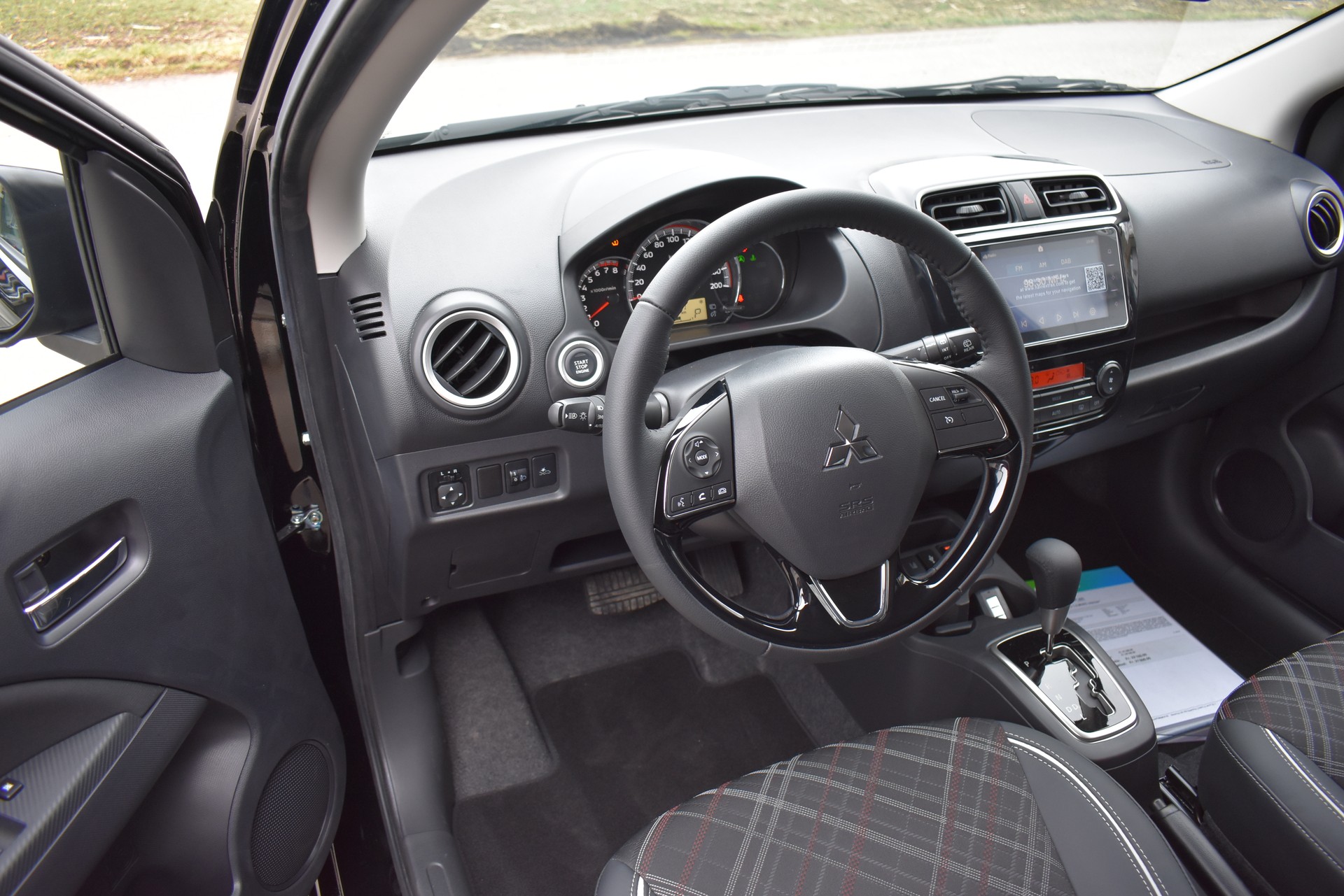MITSUBISHI Space Star 1.2 CVT Intense+-image-11