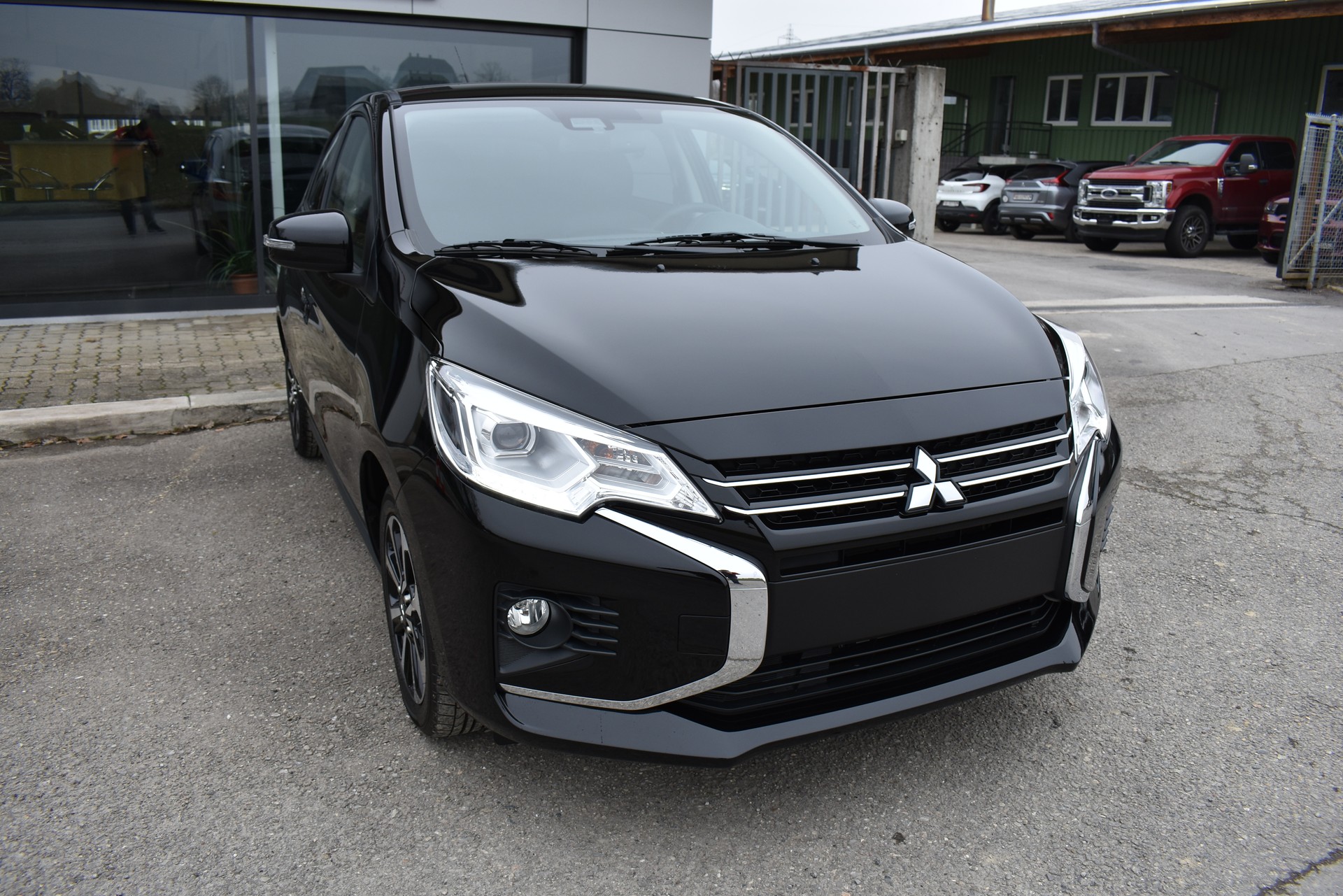MITSUBISHI Space Star 1.2 CVT Intense+-image-2