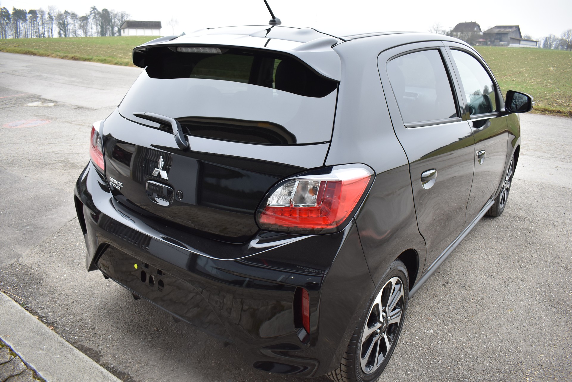 MITSUBISHI Space Star 1.2 CVT Intense+-image-4