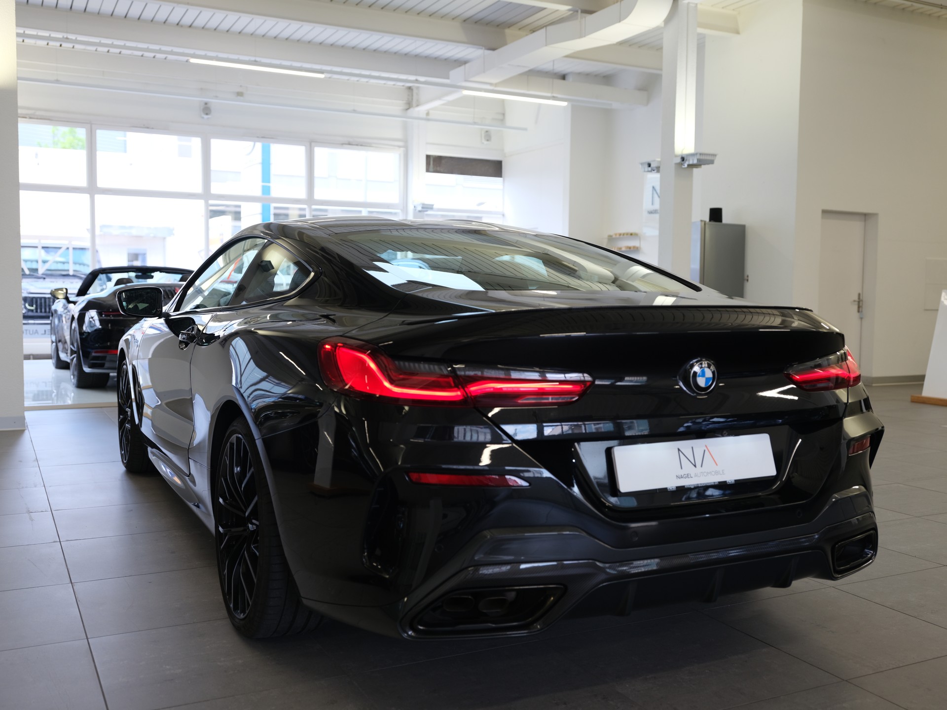 BMW M850i xDrive Steptronic-image-4