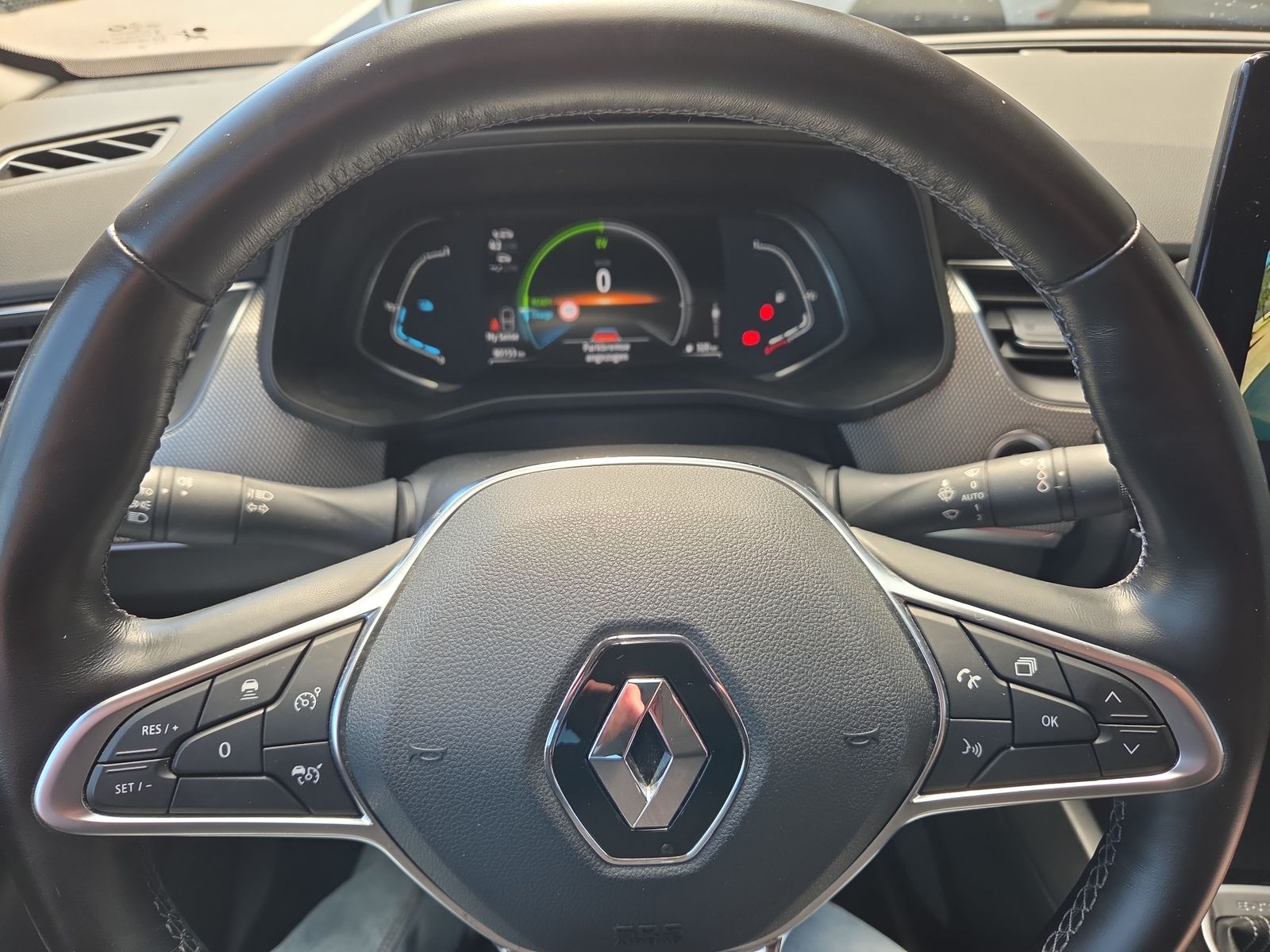 RENAULT Arkana 1.6 E-Tech Intens-image-9