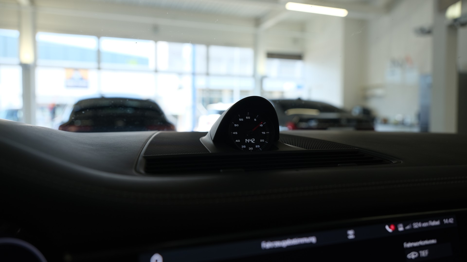 PORSCHE Panamera GTS PDK-image-14