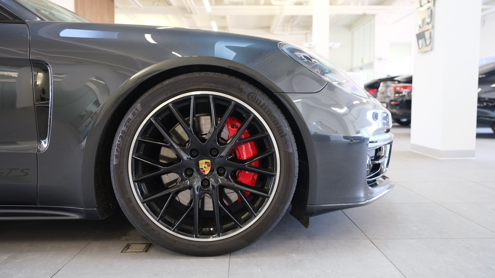 PORSCHE Panamera GTS PDK-image-12