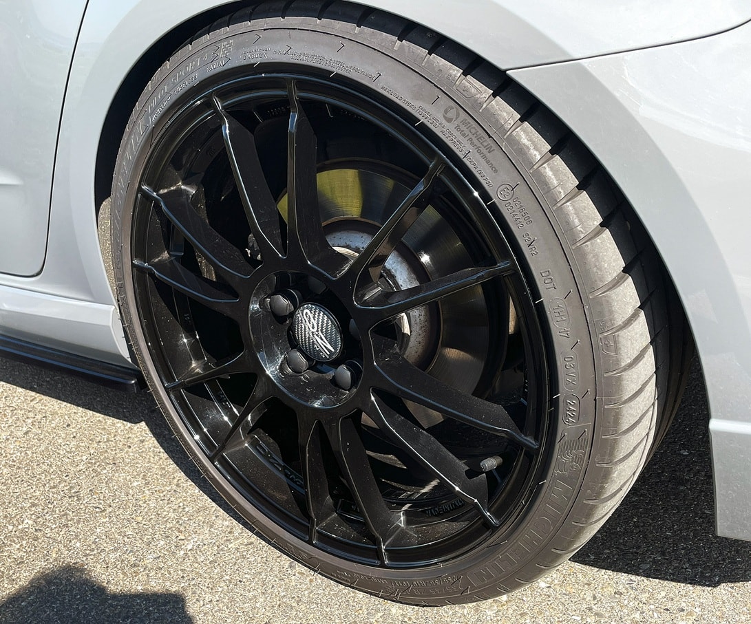 AUDI RS3 Sportback 2.5 TSI quattro S-tronic-image-11