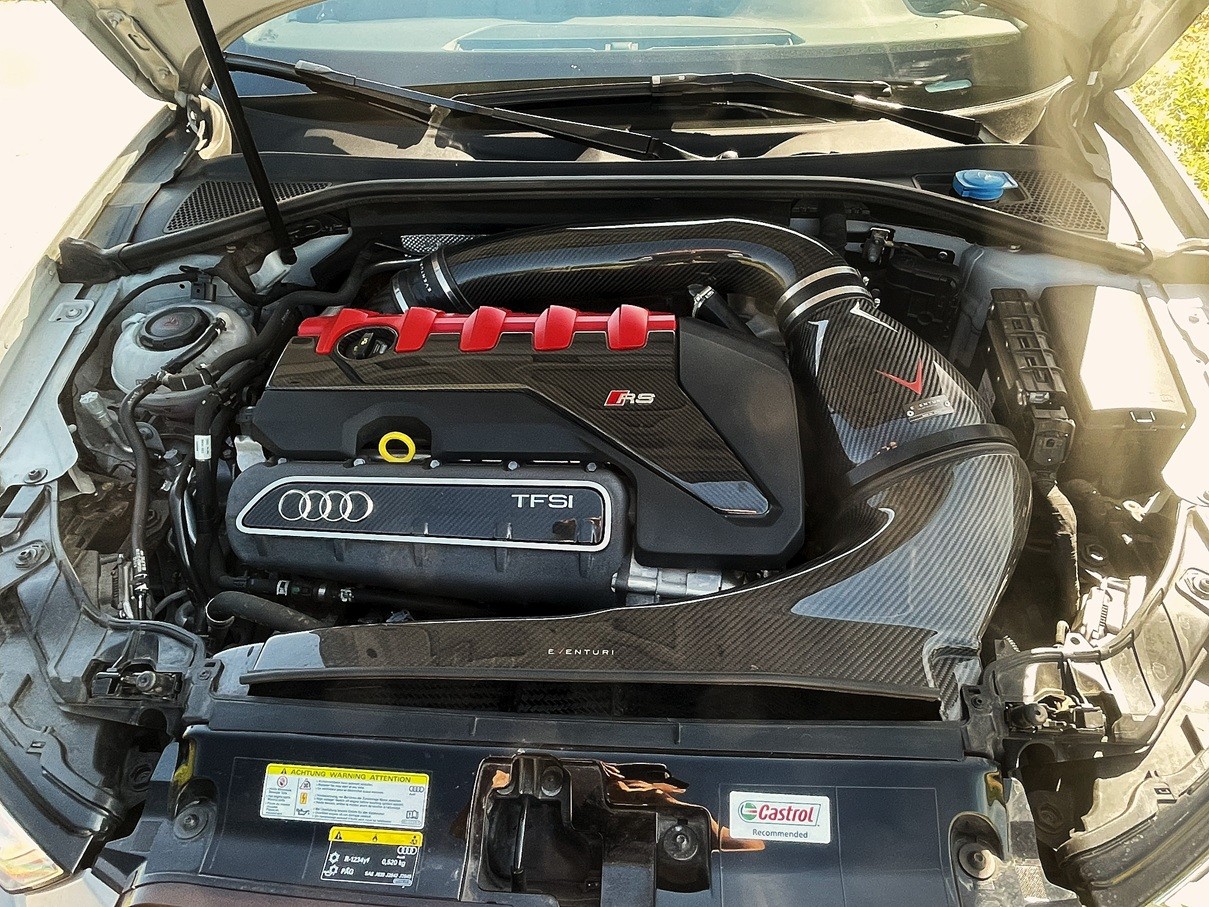 AUDI RS3 Sportback 2.5 TSI quattro S-tronic-image-5