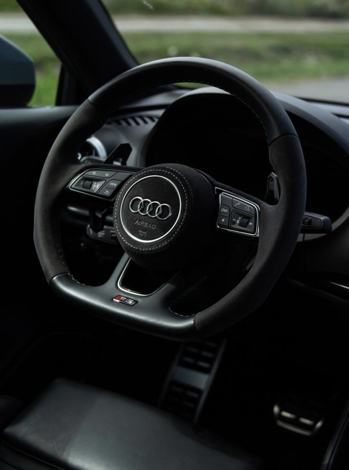 AUDI RS3 Sportback 2.5 TSI quattro S-tronic-image-14