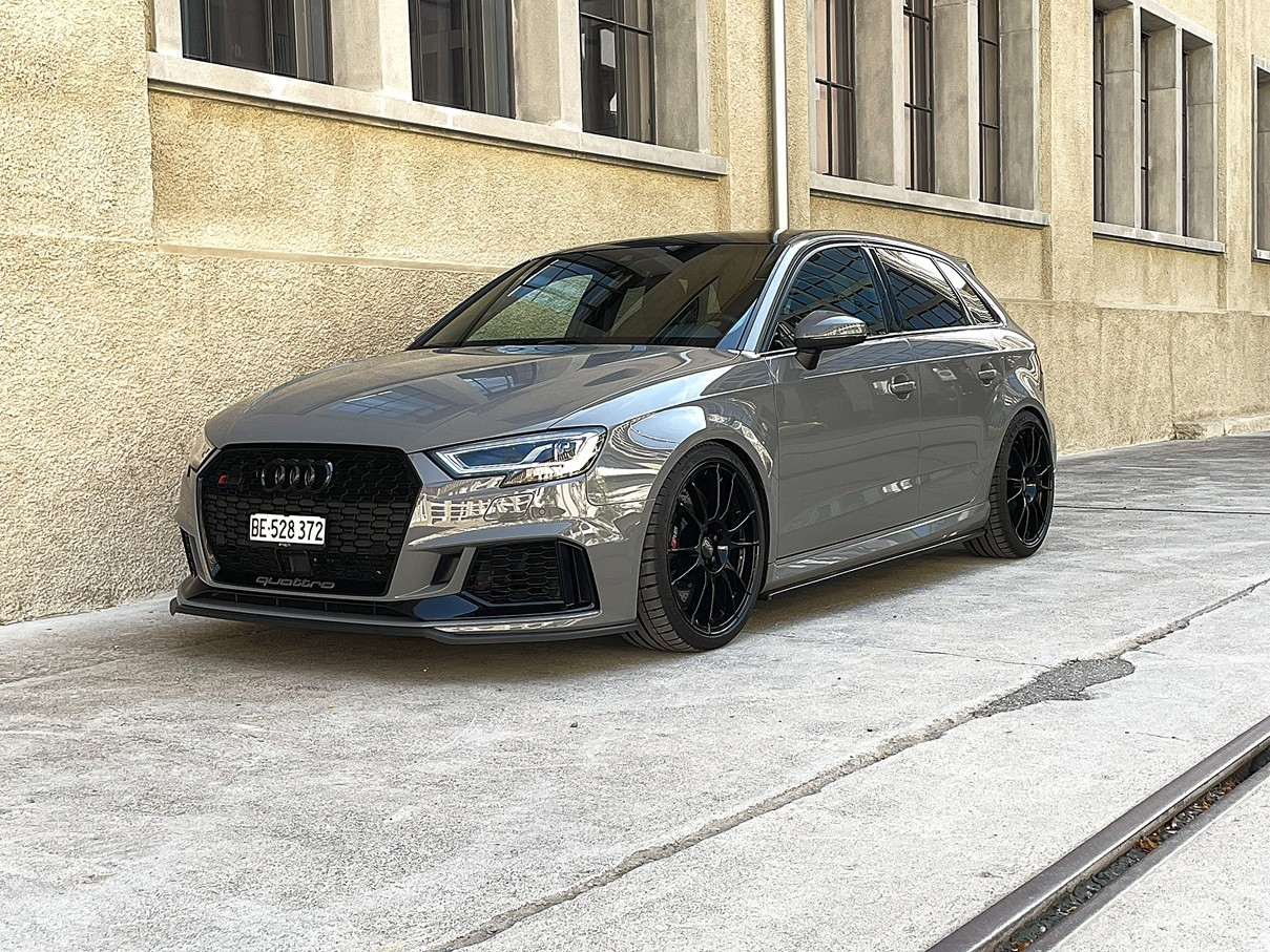 AUDI RS3 Sportback 2.5 TSI quattro S-tronic-image-0