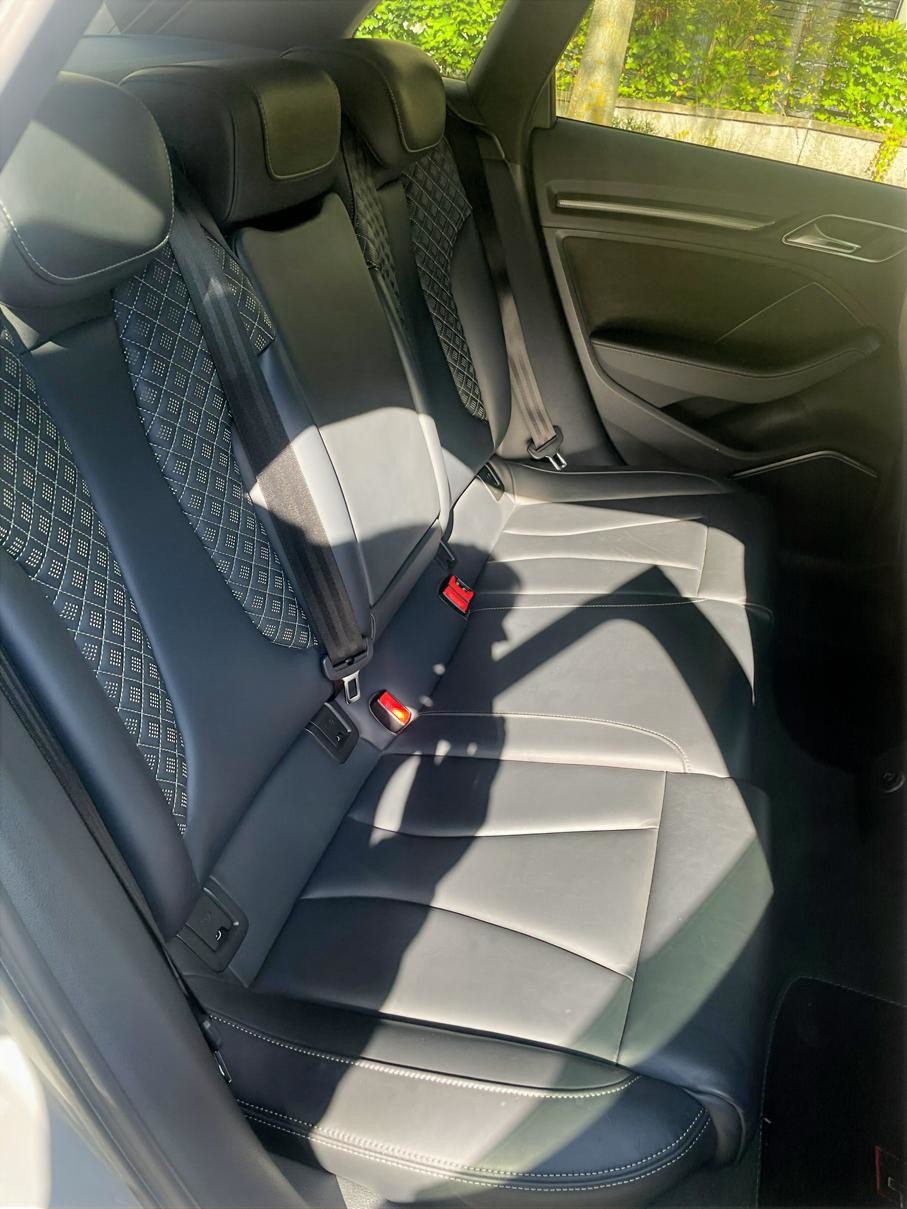 AUDI RS3 Sportback 2.5 TSI quattro S-tronic-image-22