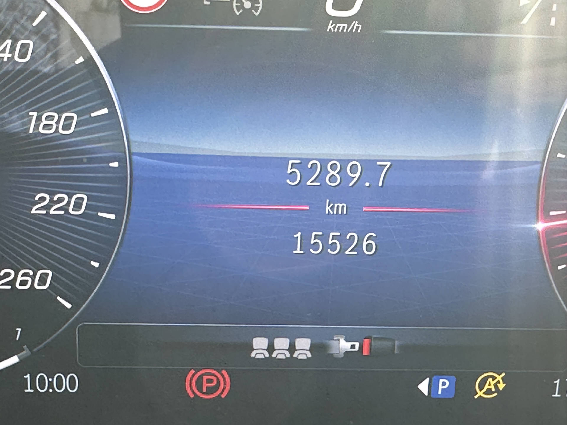 MERCEDES-BENZ GLA 220 AMG Line 4matic-image-14