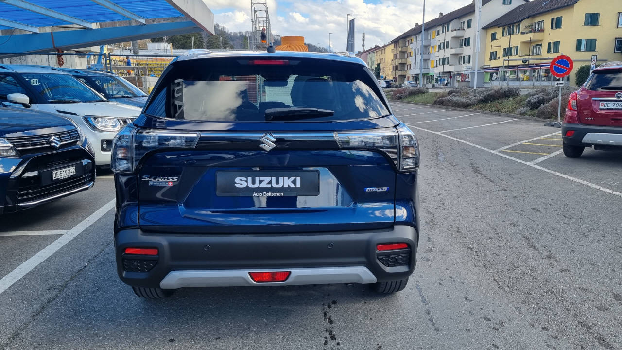 SUZUKI S-Cross 1.4 T Compact Top Hybrid 4x4 MY24-image-4