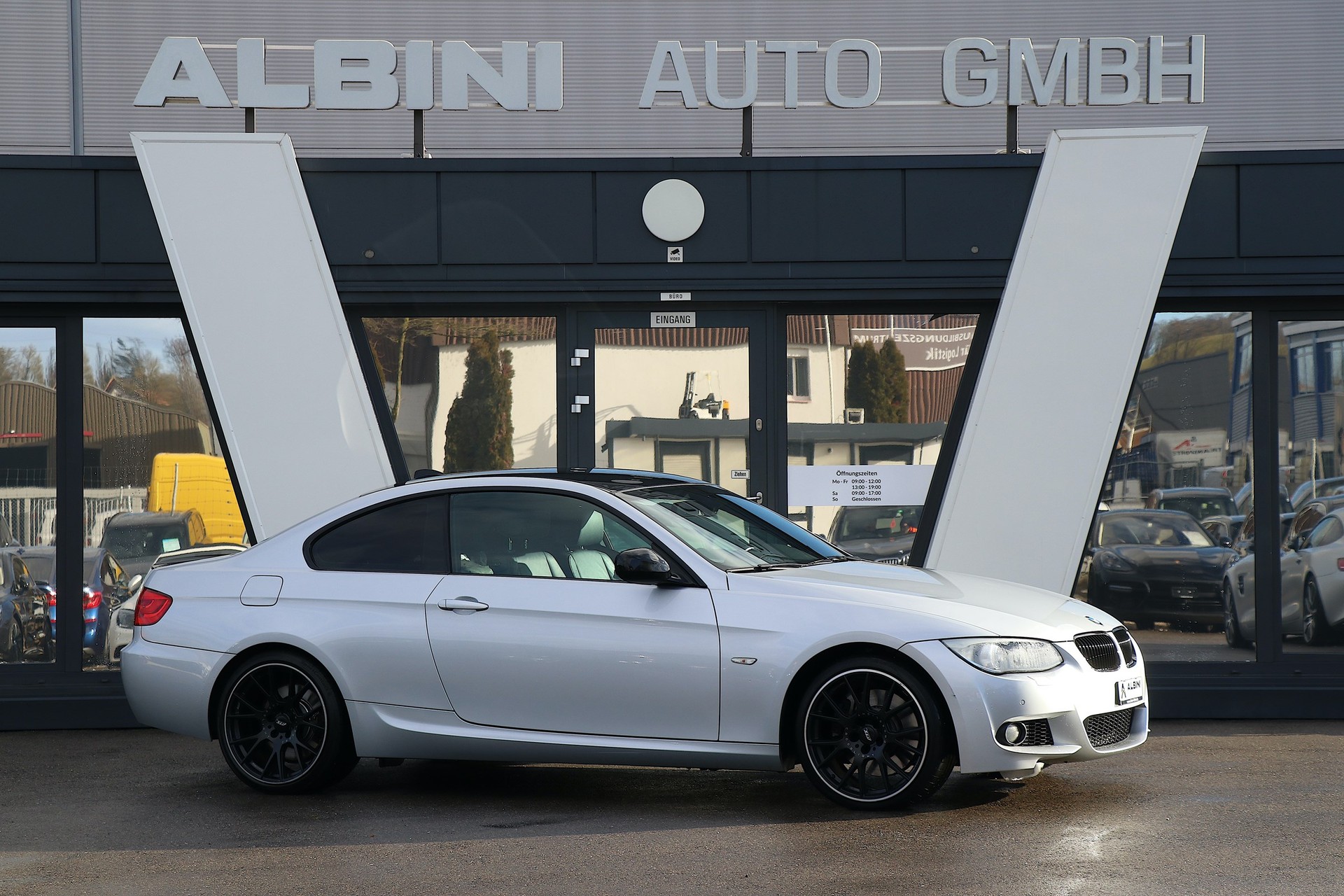 BMW 335i xDrive M-Sport Coupé Steptronic-image-1