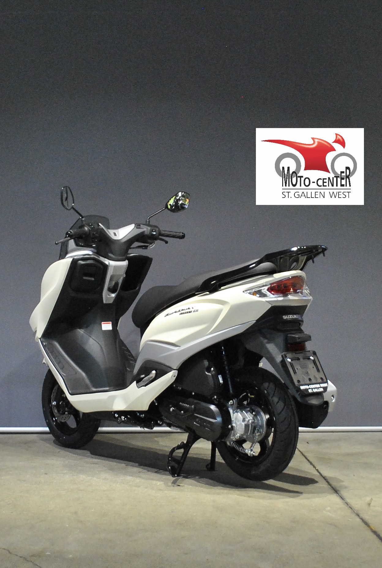 SUZUKI BURGMAN 125-showroom-element-3