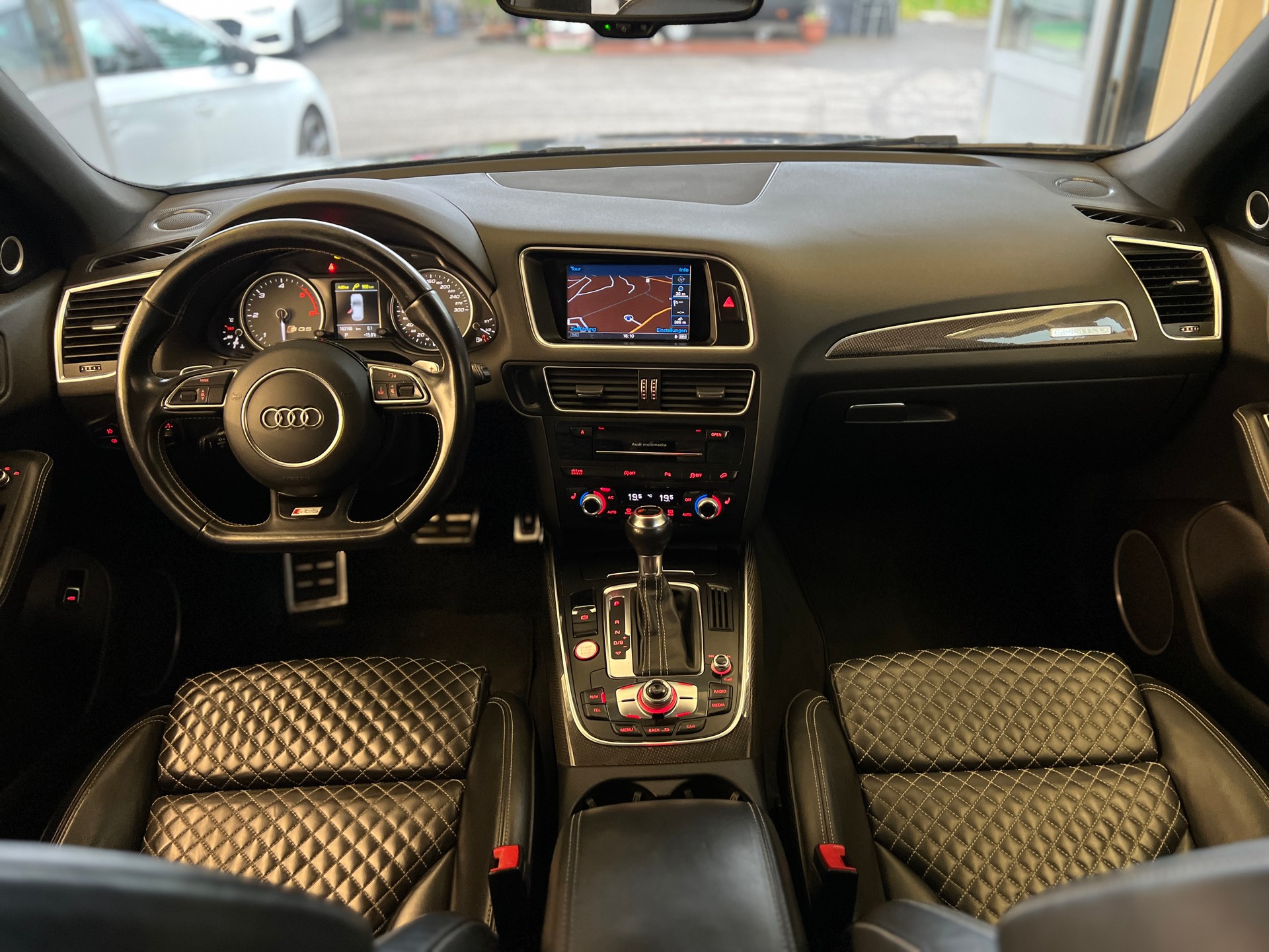 AUDI SQ5 3.0 TDI plus quattro tiptronic-image-8