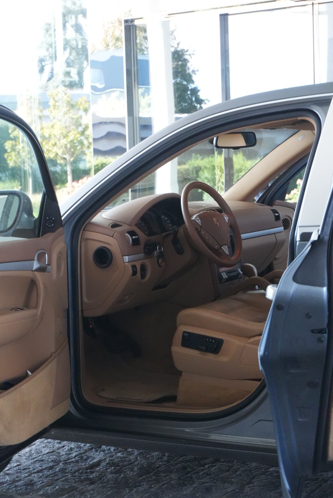 PORSCHE Cayenne-image-6
