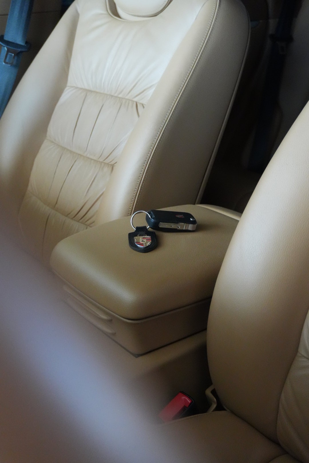 PORSCHE Cayenne-image-11
