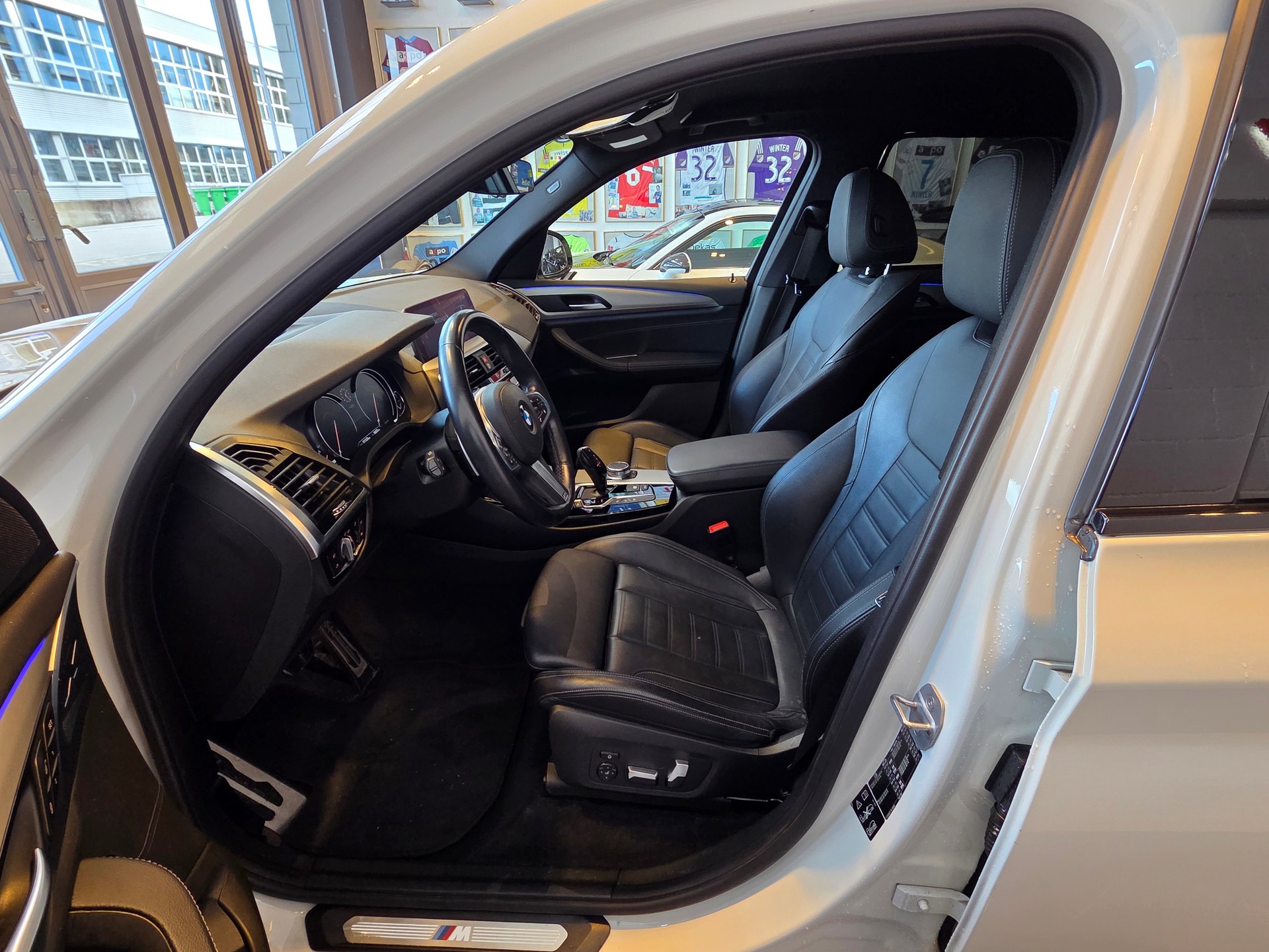 BMW X3 xDrive 30i M Sport-image-11