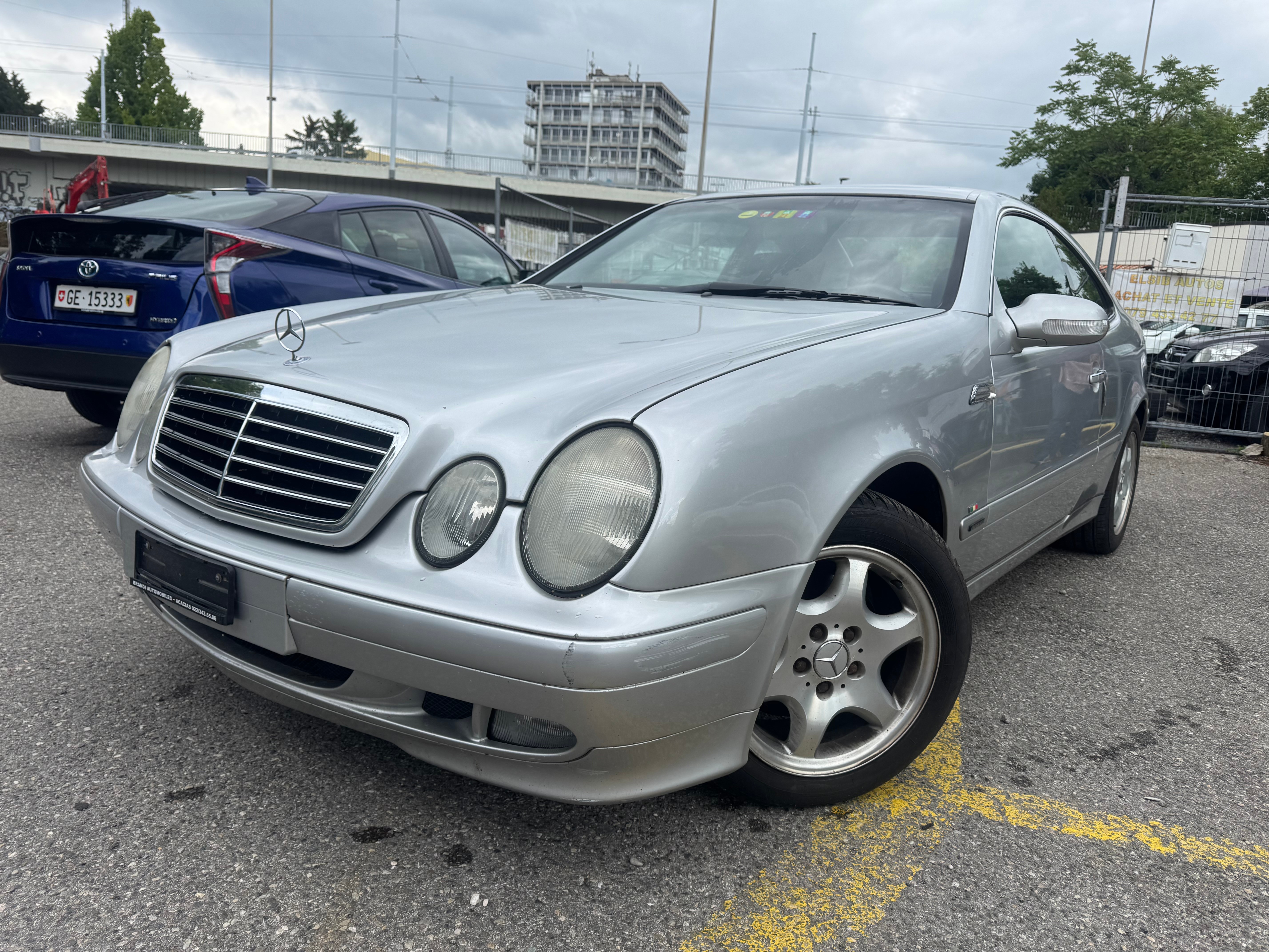Car photo