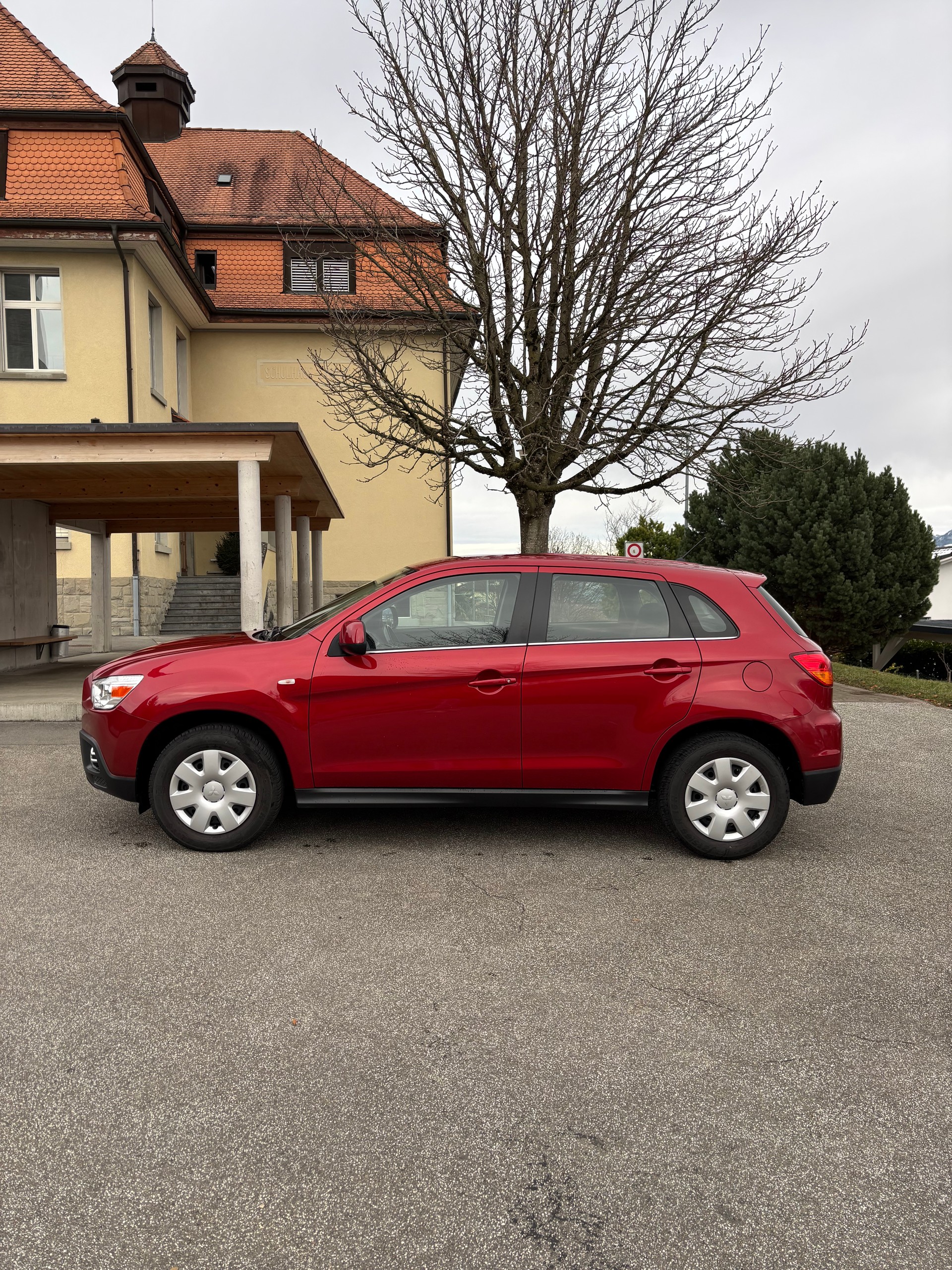 MITSUBISHI ASX 1.8 DID Jubilé35 4WD-image-3