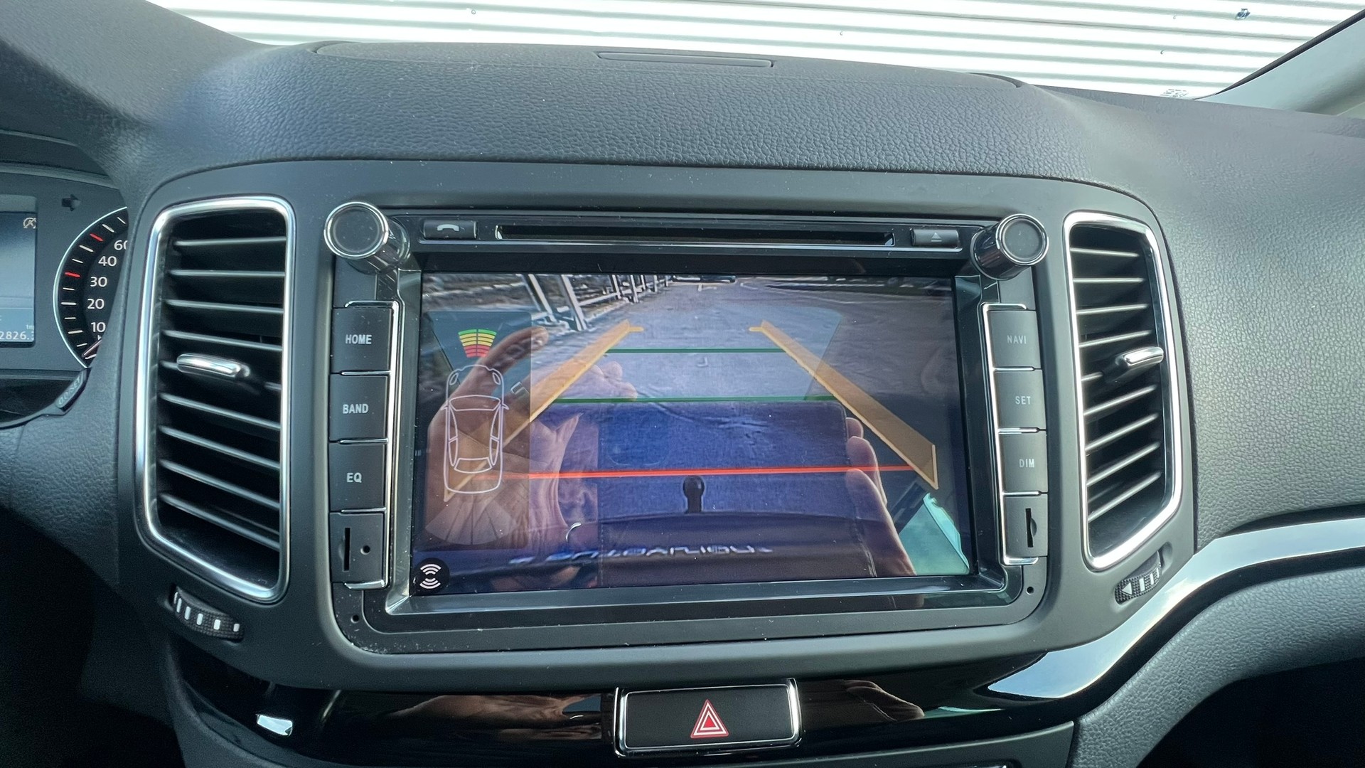 VW SHARAN 2.0 TDI BMT HIGHLINE SPORT 4MOTION DSG l 184 PS-image-23