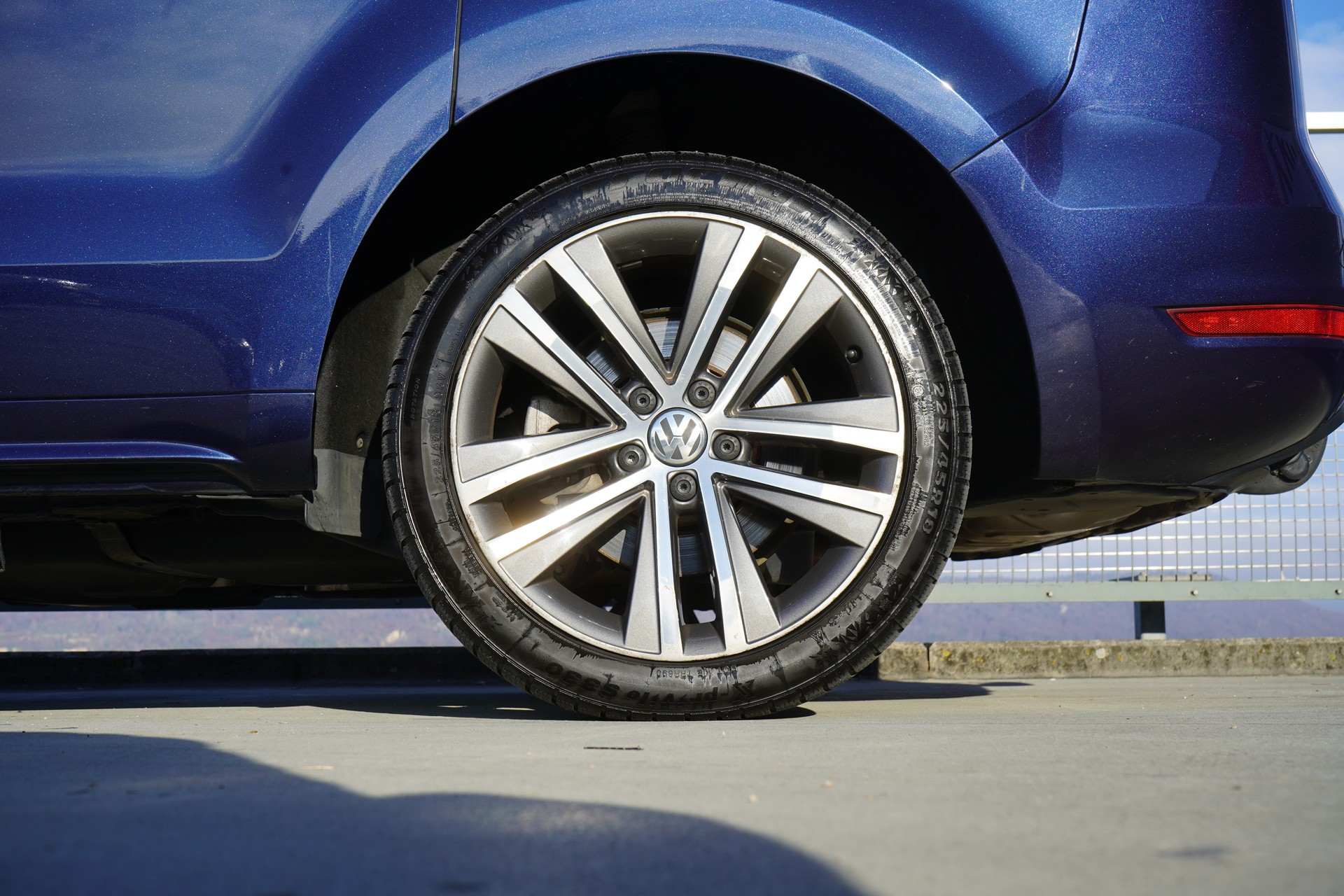 VW SHARAN 2.0 TDI BMT HIGHLINE SPORT 4MOTION DSG l 184 PS-image-15