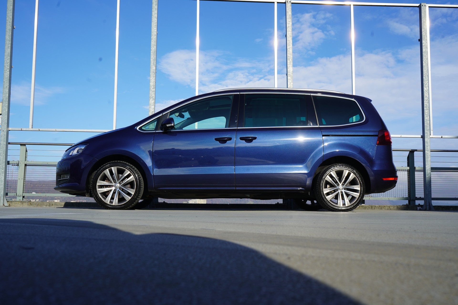 VW SHARAN 2.0 TDI BMT HIGHLINE SPORT 4MOTION DSG l 184 PS-image-3