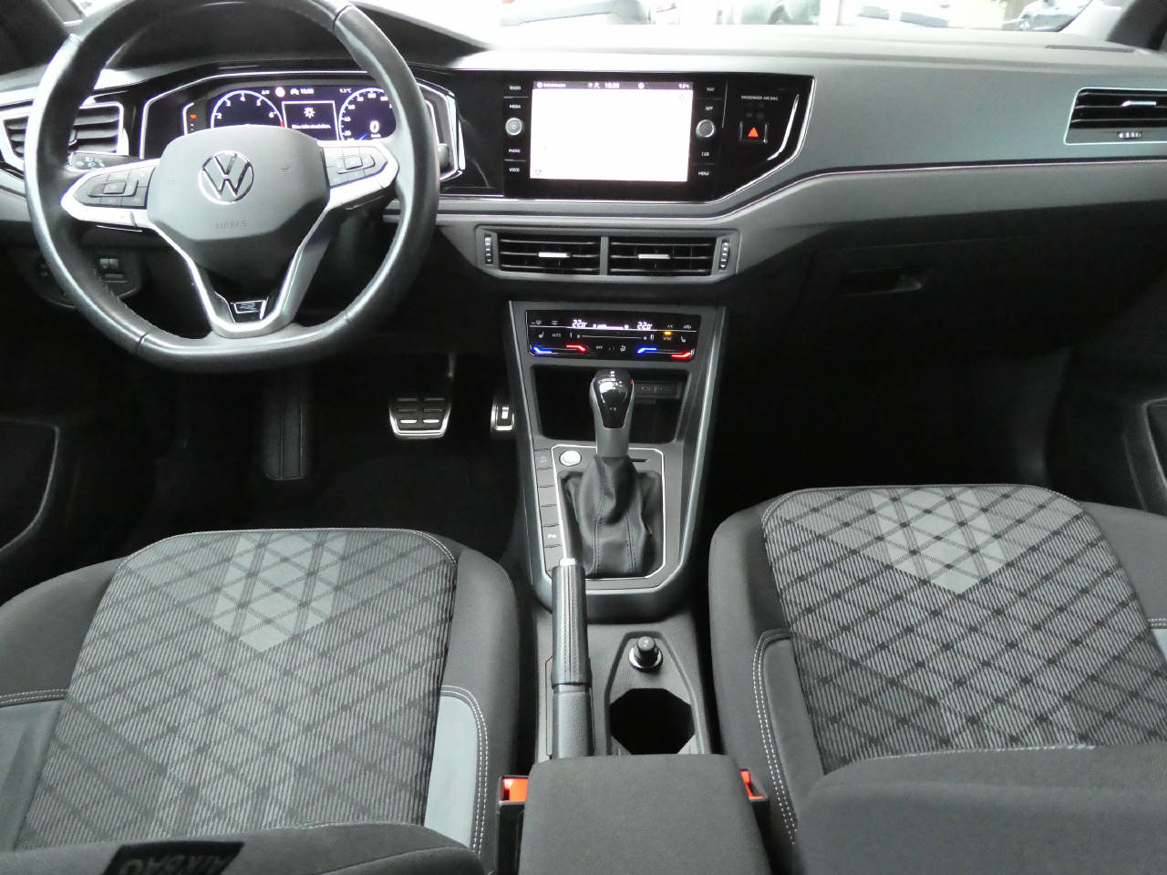 VW Taigo 1.0 TSI R-Line DSG-image-13