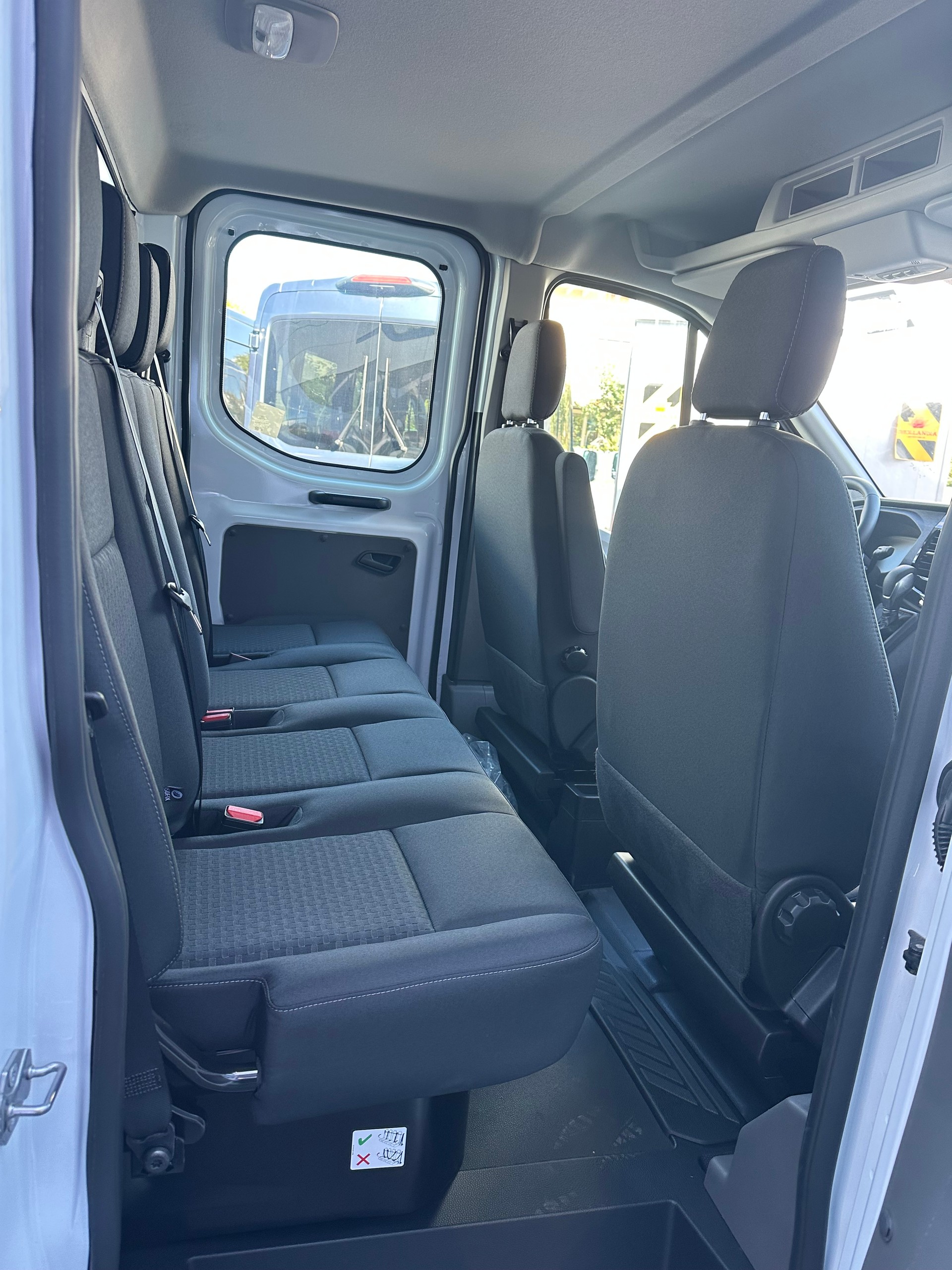 FORD Transit dcab.-ch. 350 L3 2.0 E Trend/170CV/Aut.ARR-image-8