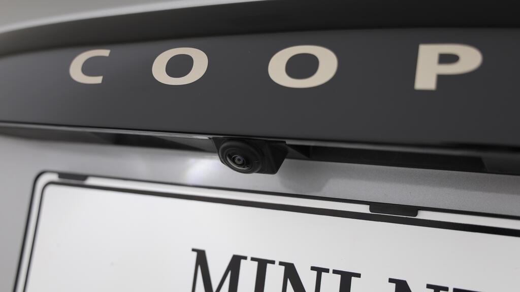 MINI Cooper S Cabrio-image-15