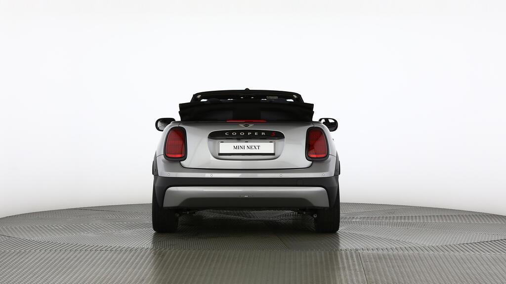 MINI Cooper S Cabrio-image-13