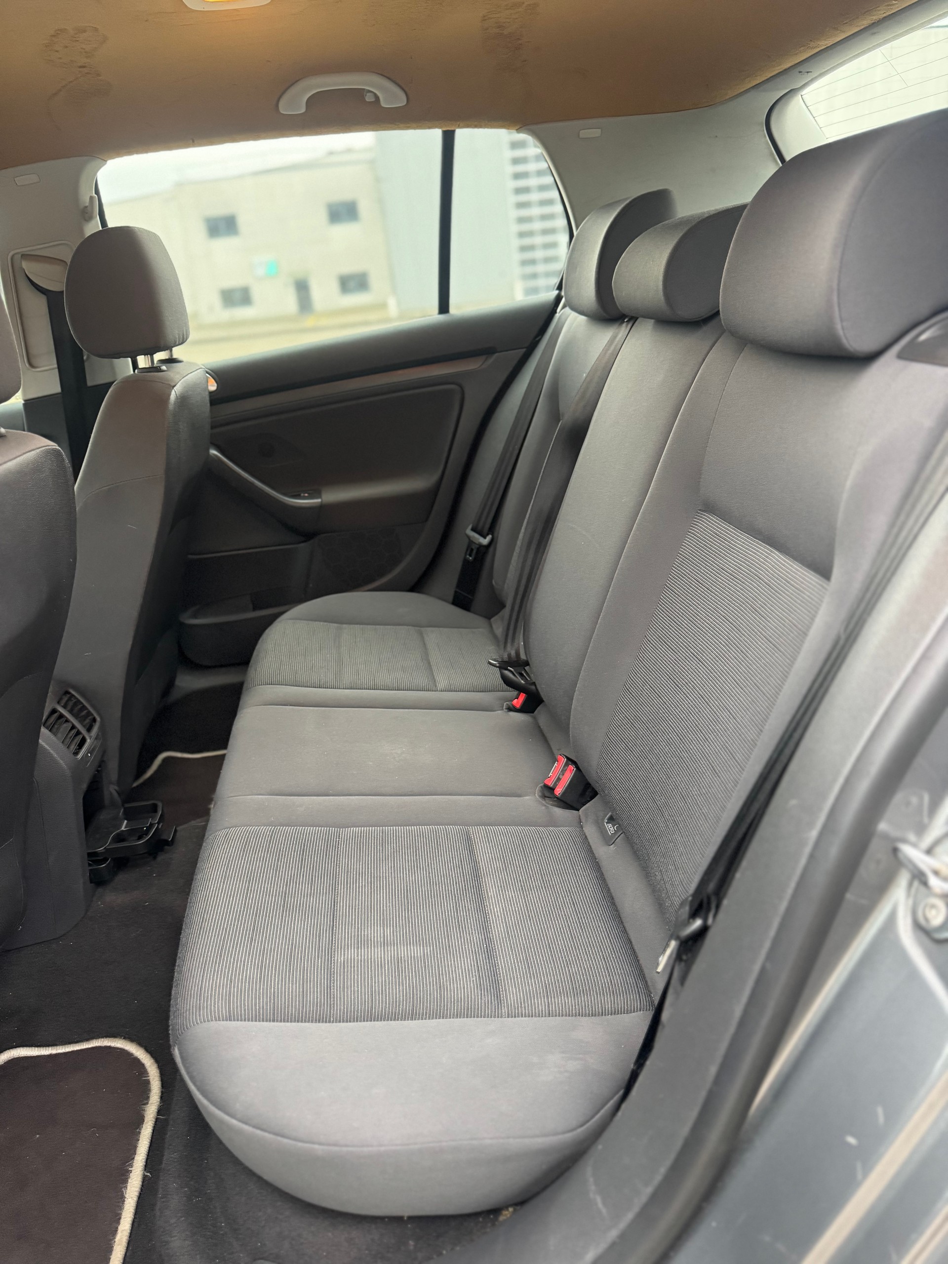 VW Golf 1.9 TDI Trend Edition Automatik-image-8
