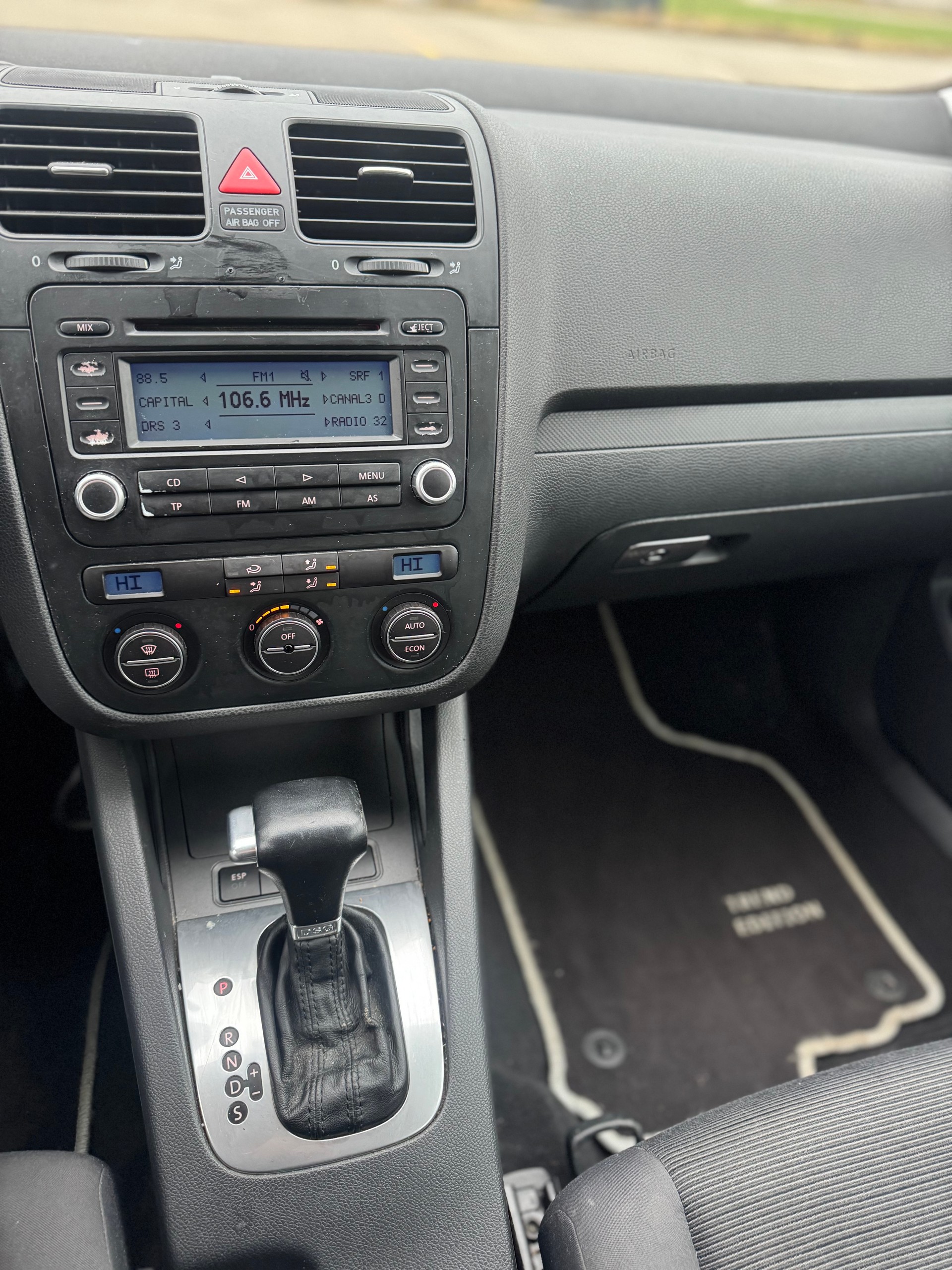VW Golf 1.9 TDI Trend Edition Automatik-image-12