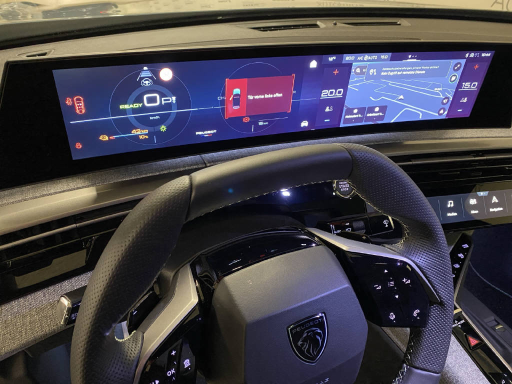 PEUGEOT 3008 e-GT-image-8