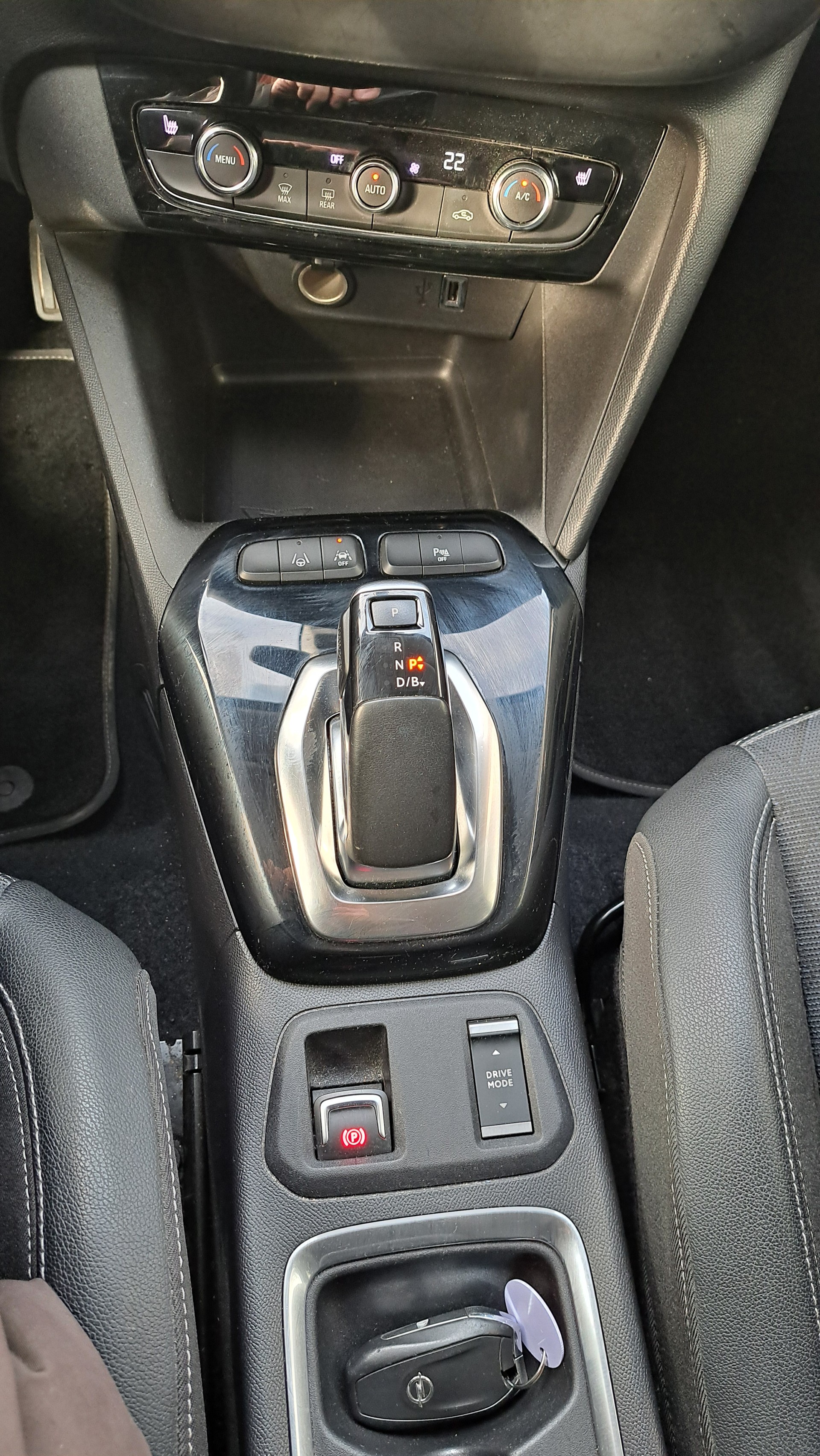OPEL Corsa e-Elegance-image-14