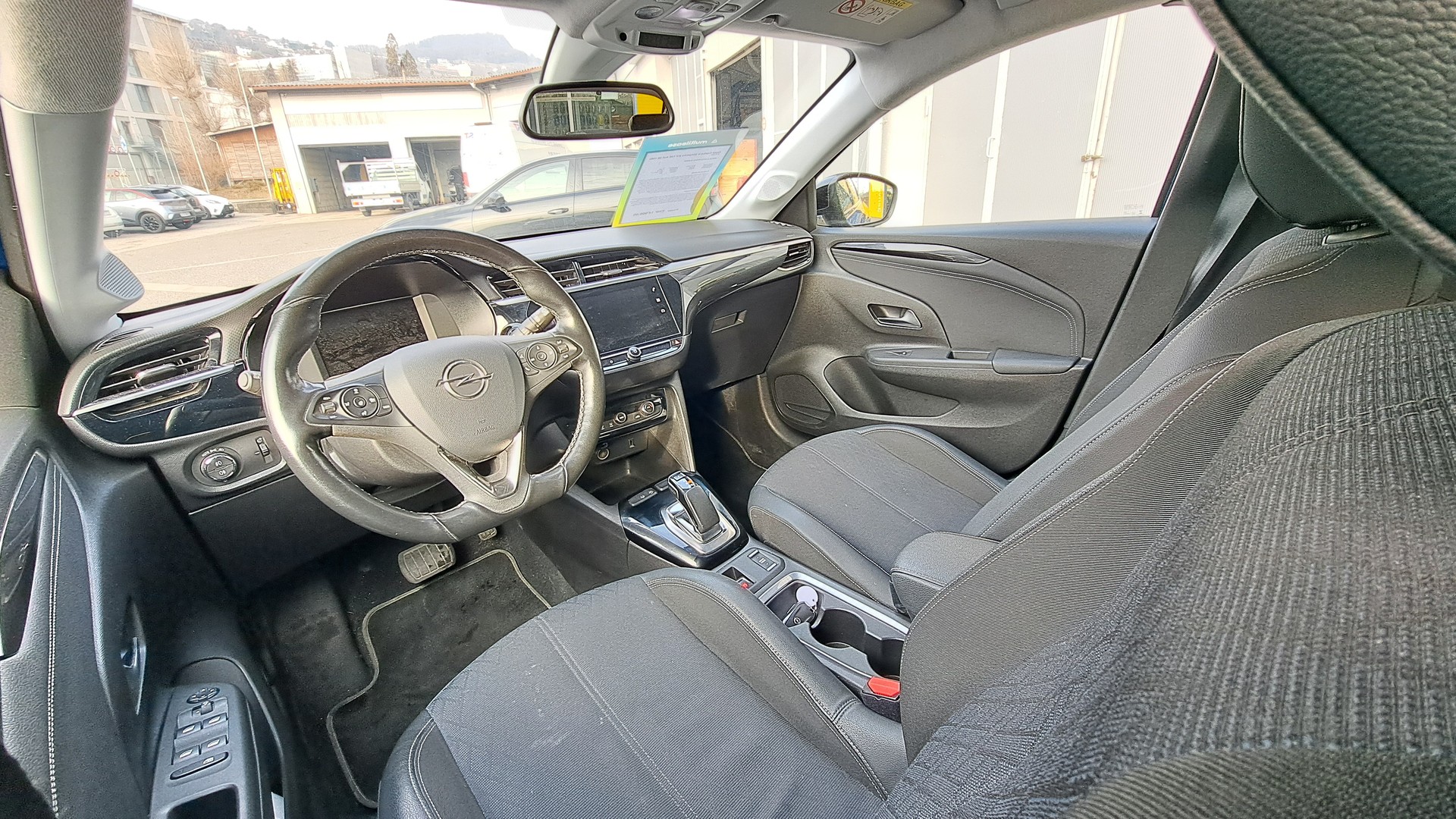 OPEL Corsa e-Elegance-image-11