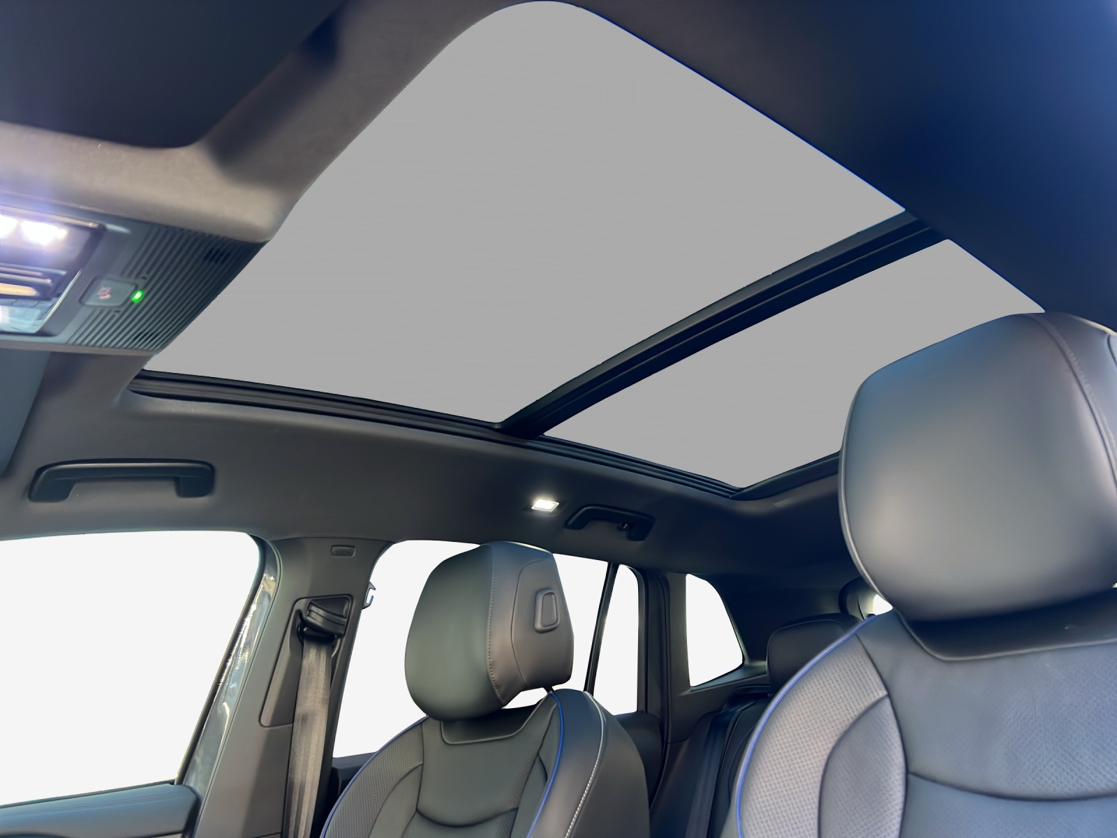 VW Tiguan 2.0 TSI DSG R-Line 4Motion-image-15