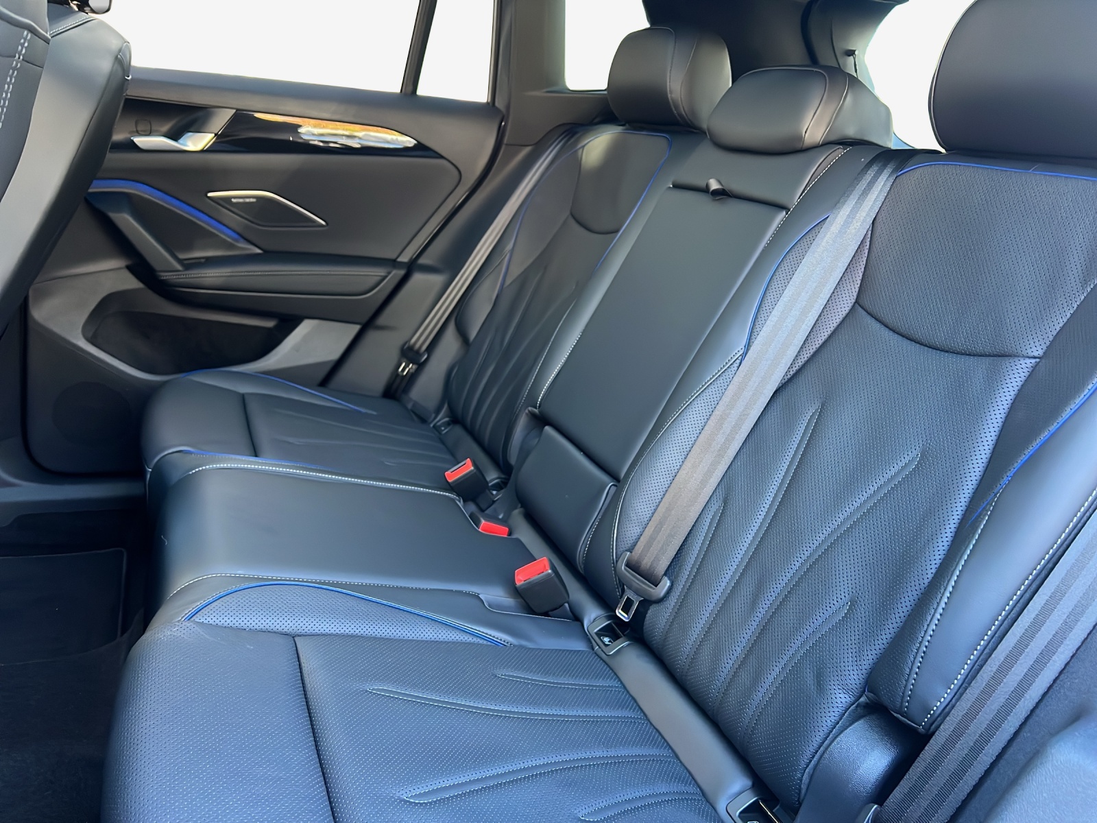 VW Tiguan 2.0 TSI DSG R-Line 4Motion-image-11