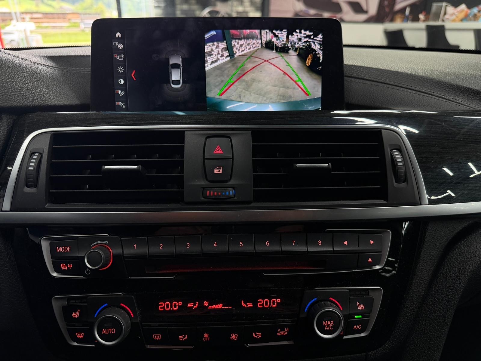 BMW 420d Gran Coupé Sport Line-image-13