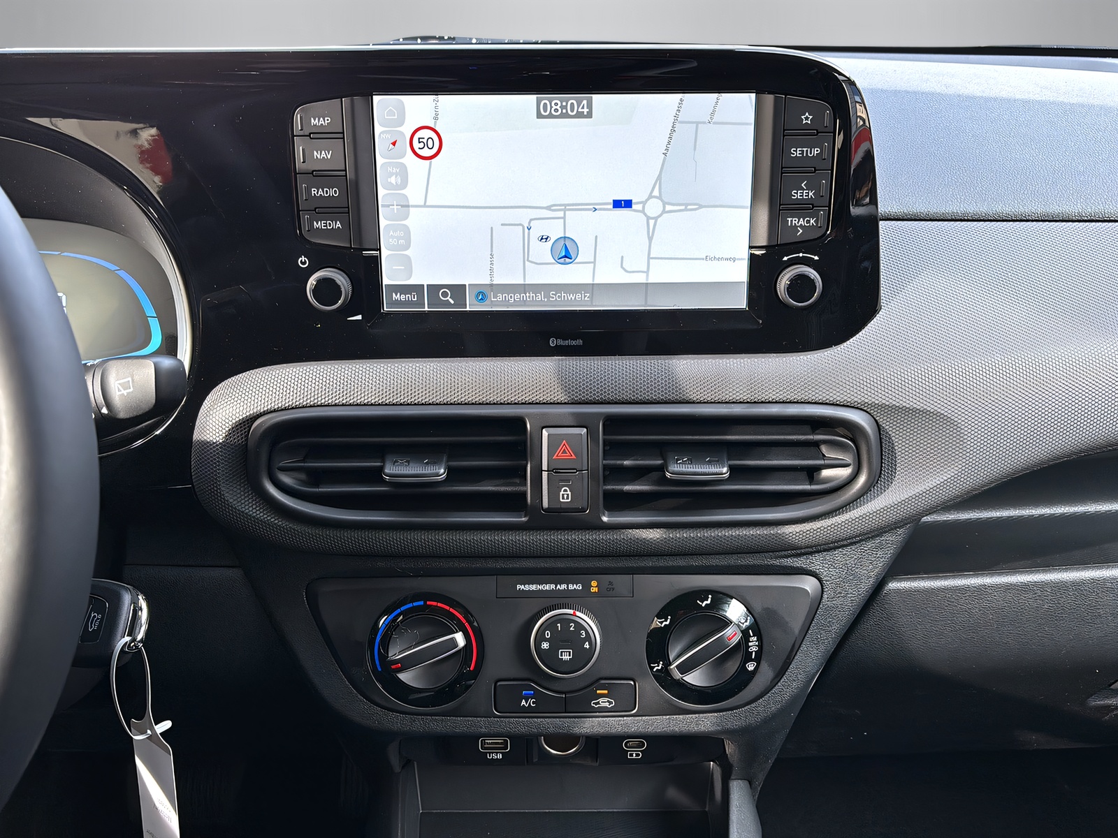 HYUNDAI i10 1.2 Amplia-image-14