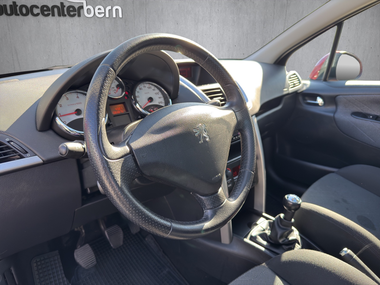 PEUGEOT 207 1.6 16V Black&Silver-image-9