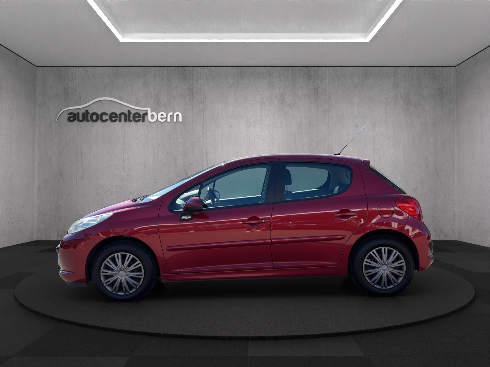 PEUGEOT 207 1.6 16V Black&Silver-image-3
