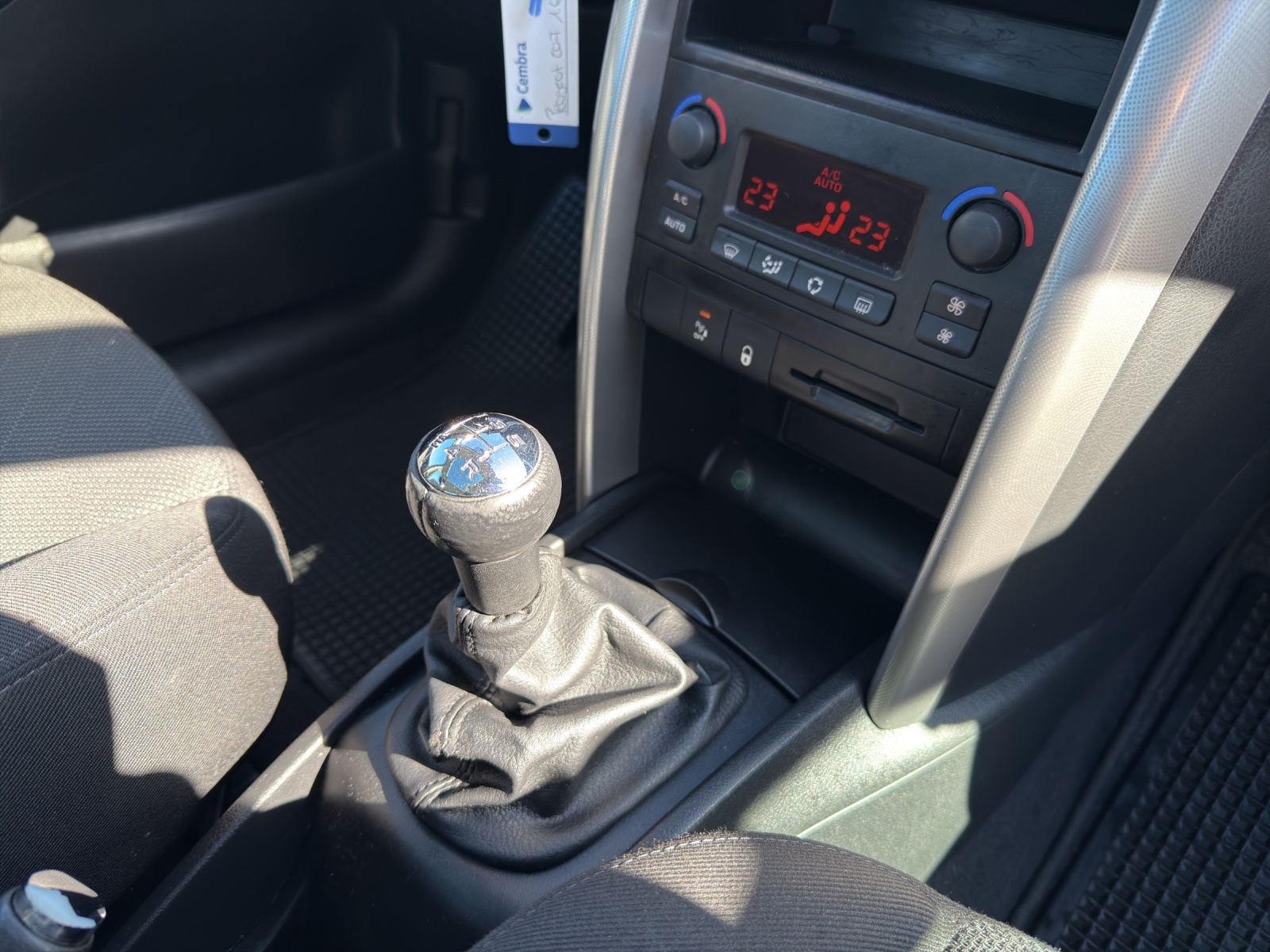 PEUGEOT 207 1.6 16V Black&Silver-image-13