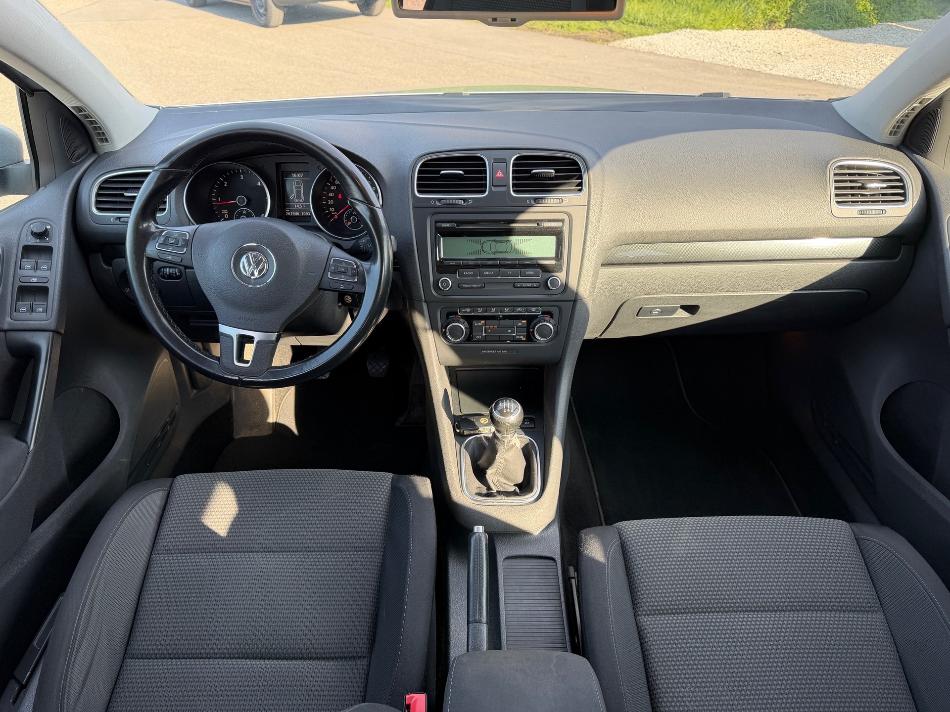 VW Golf 2.0 TDI Comfortline-image-6