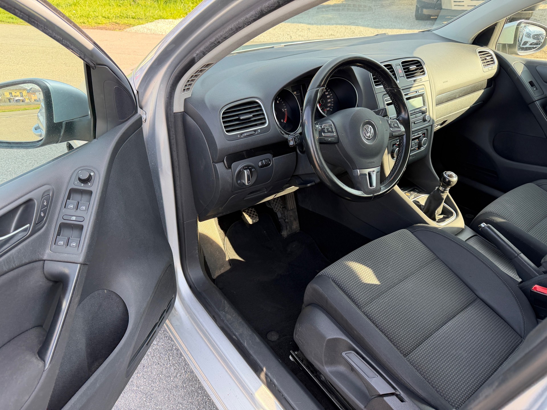 VW Golf 2.0 TDI Comfortline-image-7