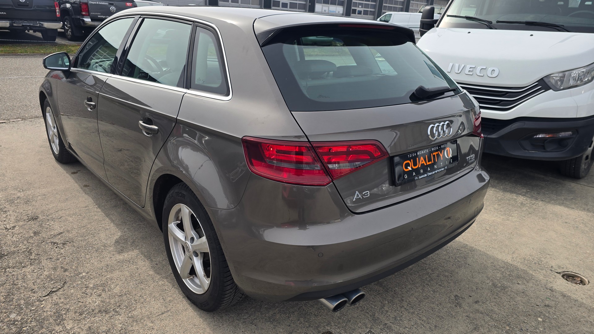 AUDI A3 Sportback 1.8 TFSI Ambition quattro S-tronic-image-2
