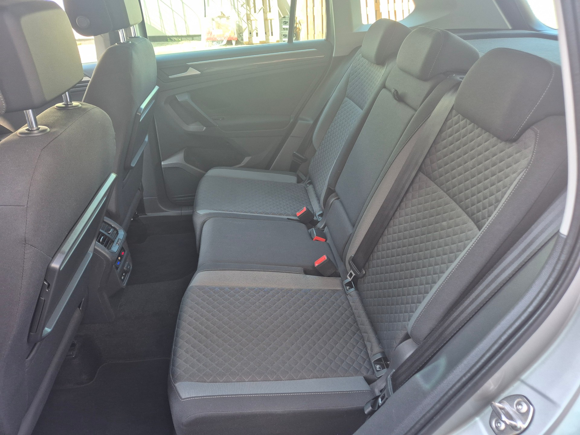 VW Tiguan 2.0TSI Comfortline 4Motion DSG-image-8