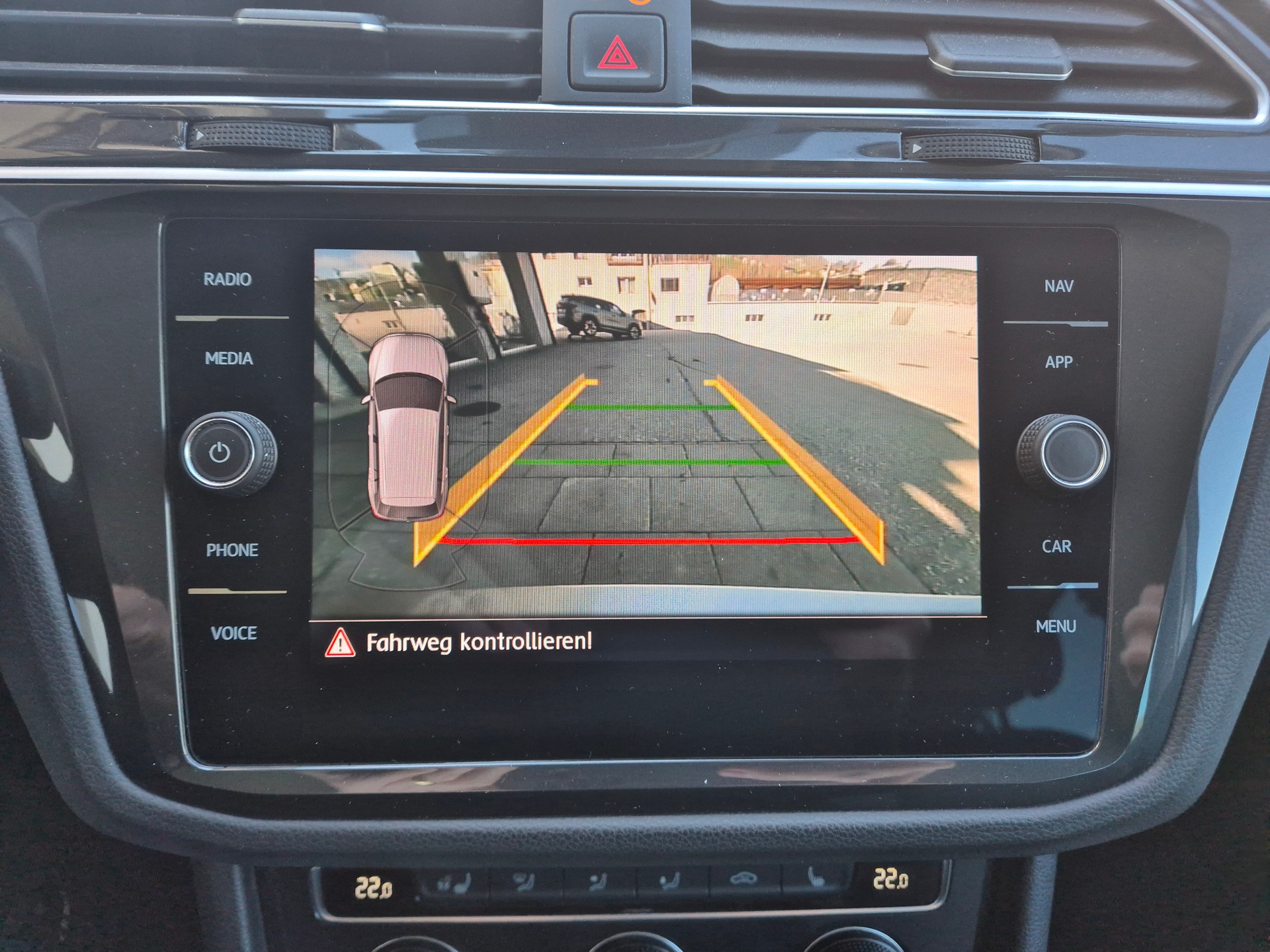 VW Tiguan 2.0TSI Comfortline 4Motion DSG-image-11