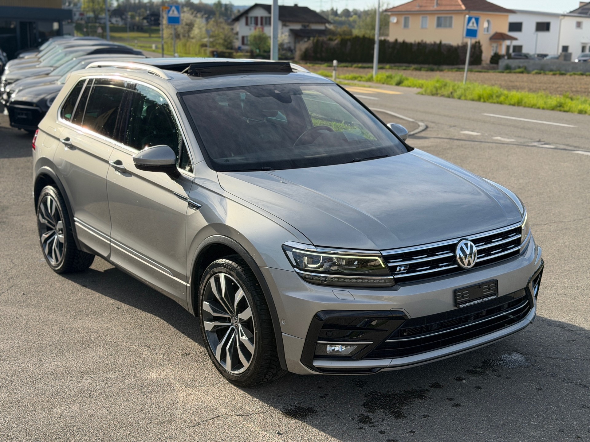 VW Tiguan 2.0 TDI SCR Highline 4Motion DSG-image-13